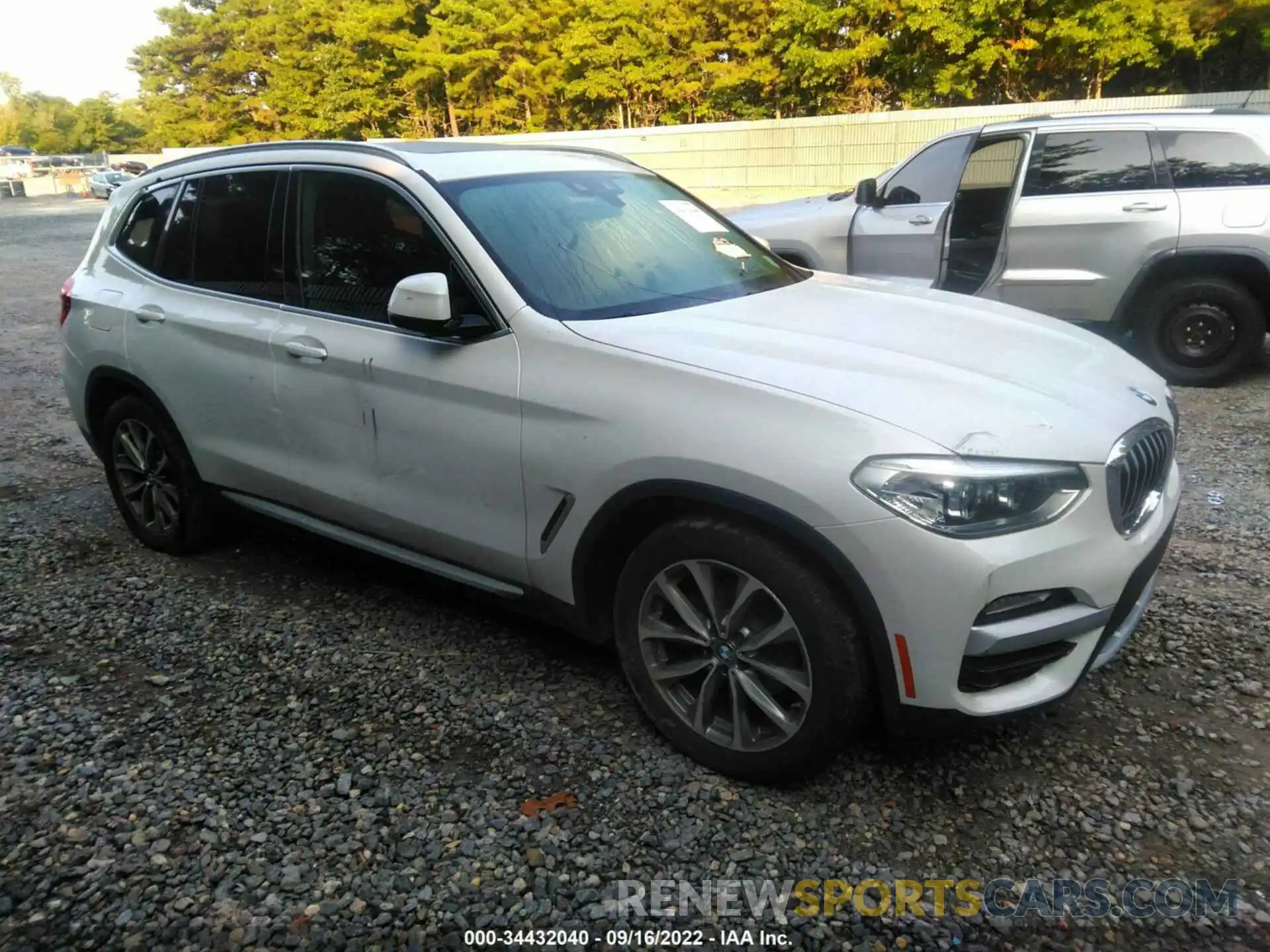 1 Photograph of a damaged car 5UXTR9C56KLP77457 BMW X3 2019