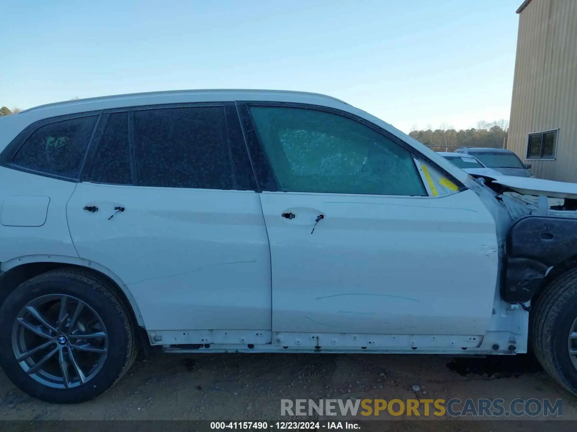 14 Photograph of a damaged car 5UXTR9C56KLP82299 BMW X3 2019