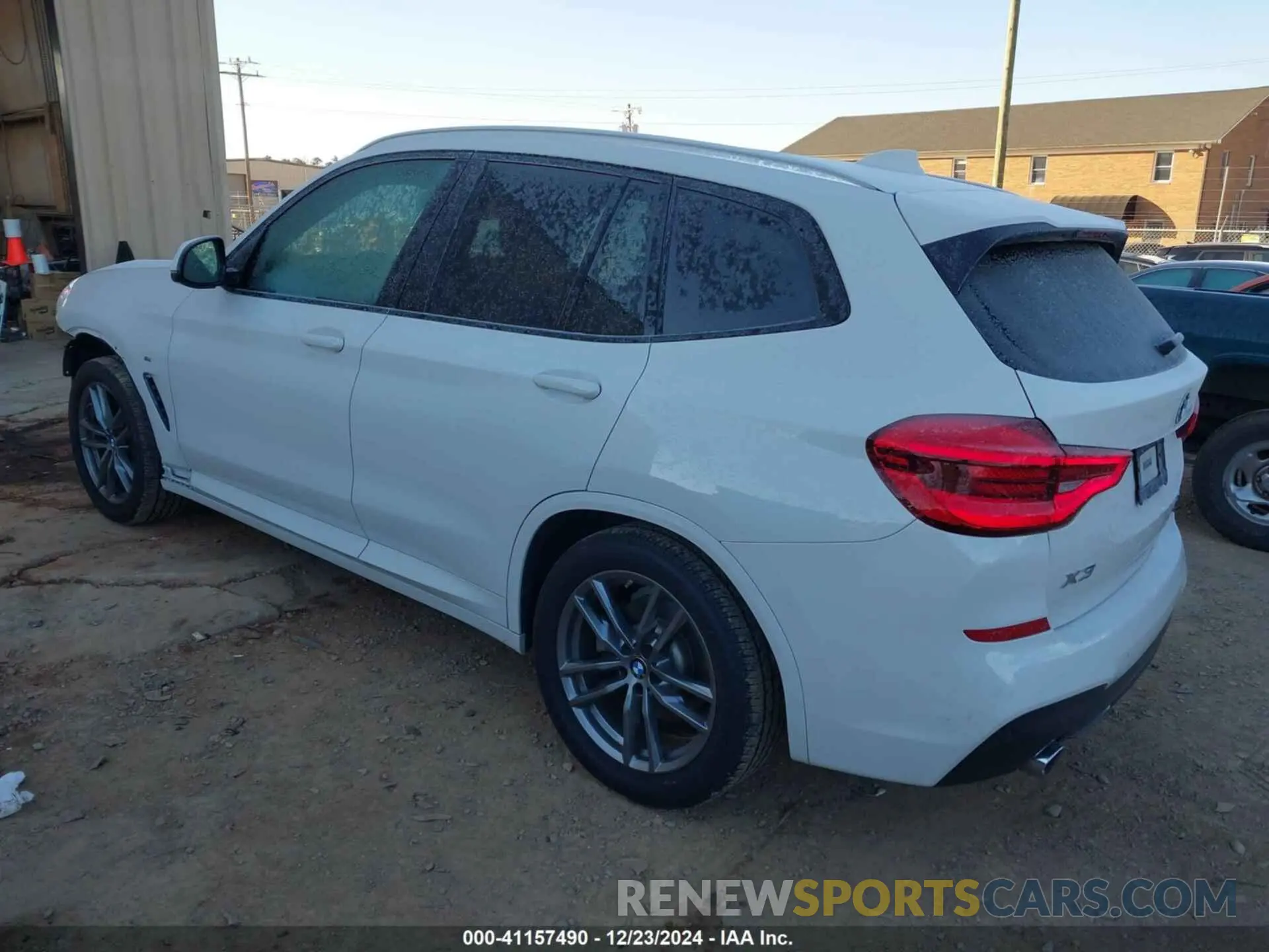 3 Photograph of a damaged car 5UXTR9C56KLP82299 BMW X3 2019