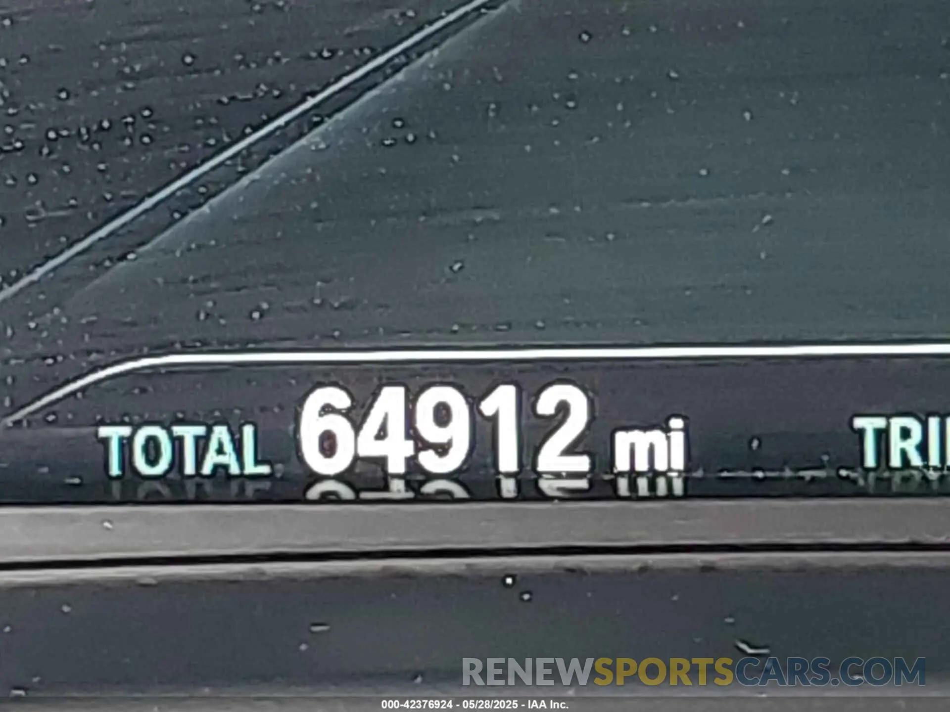 16 Photograph of a damaged car 5UXTR9C56KLP83808 BMW X3 2019