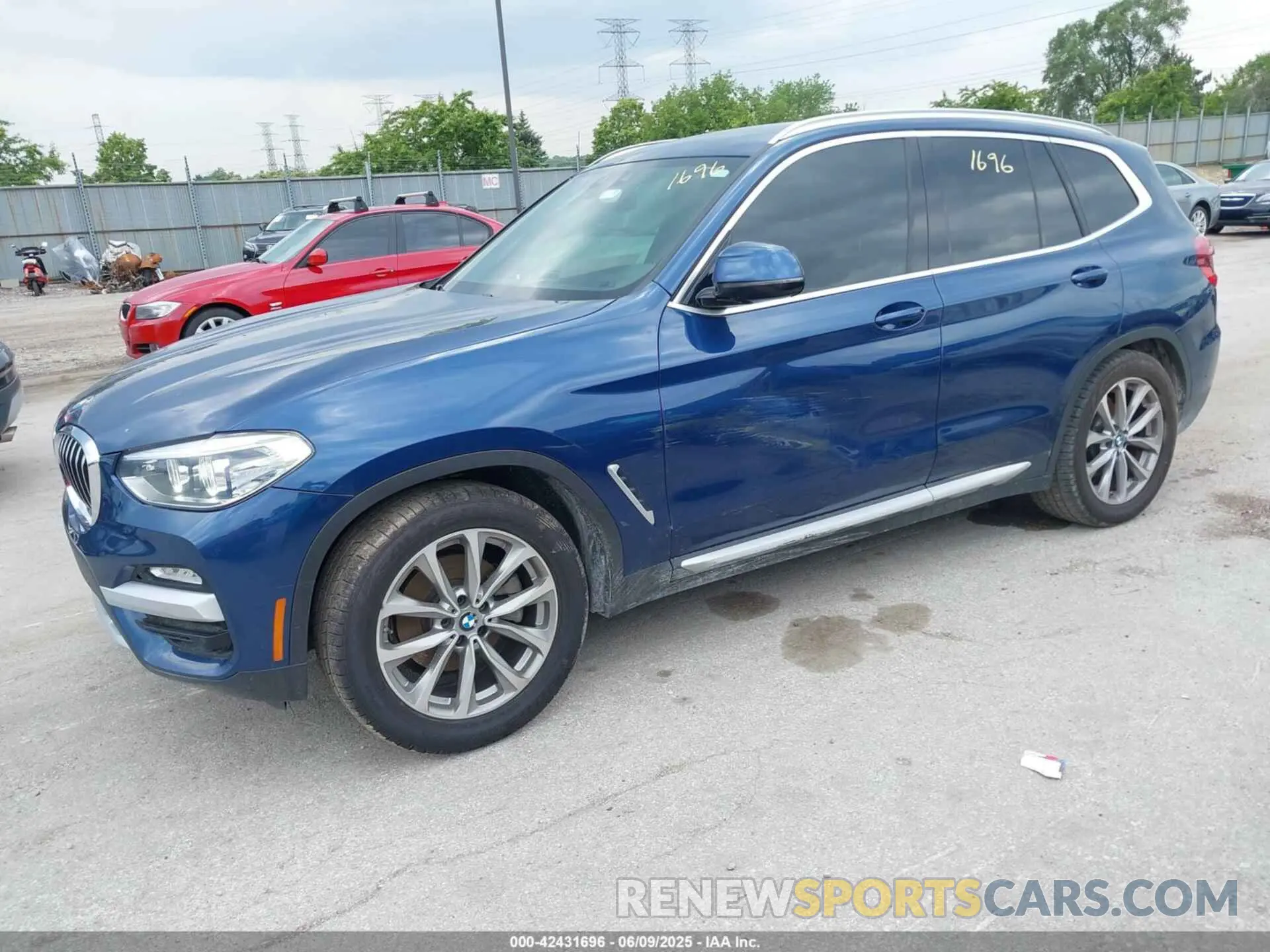 2 Photograph of a damaged car 5UXTR9C56KLP85347 BMW X3 2019