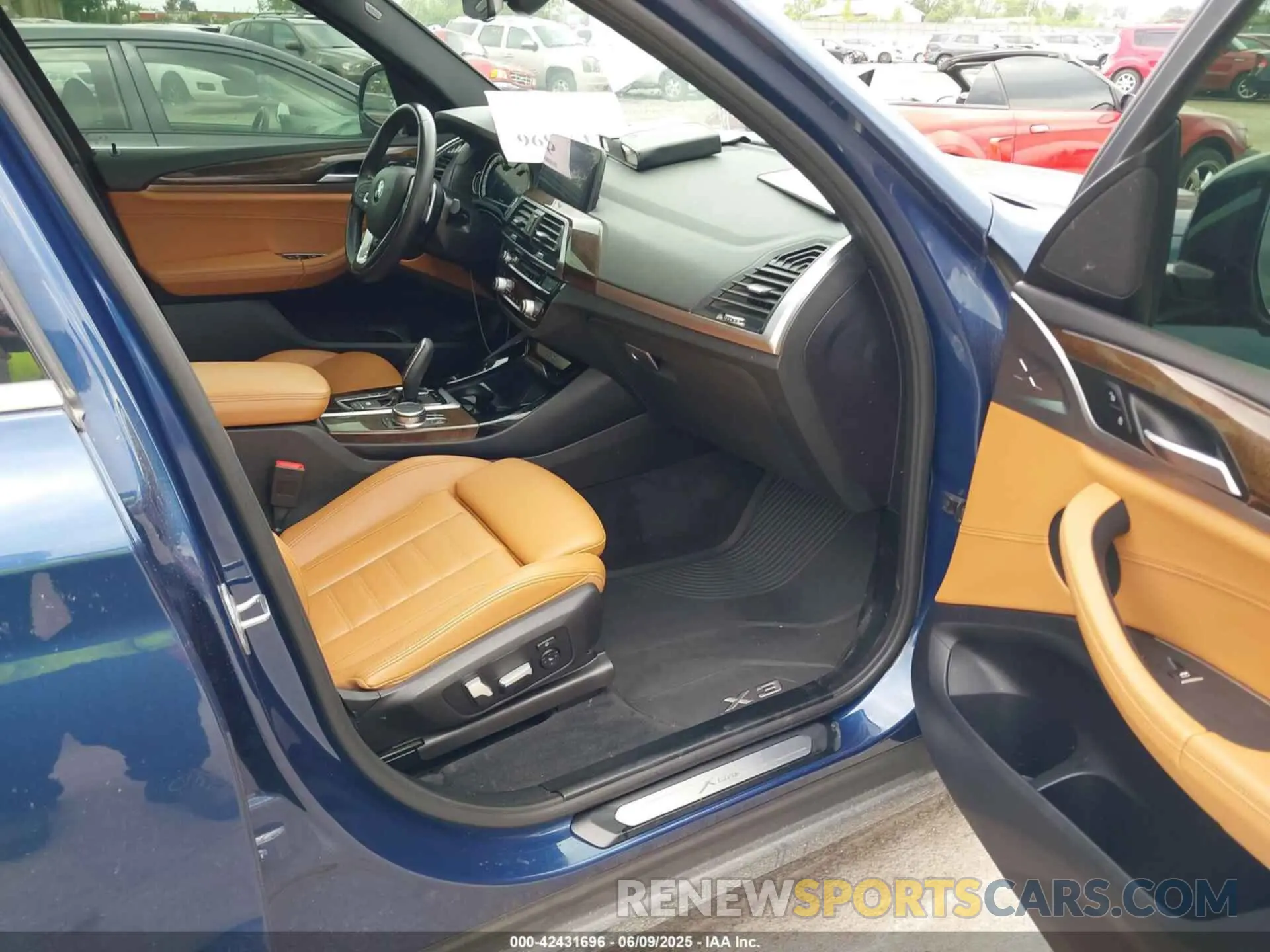 5 Photograph of a damaged car 5UXTR9C56KLP85347 BMW X3 2019