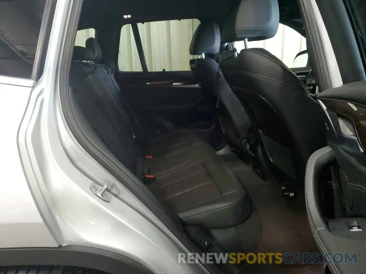 11 Photograph of a damaged car 5UXTR9C56KLP88863 BMW X3 2019