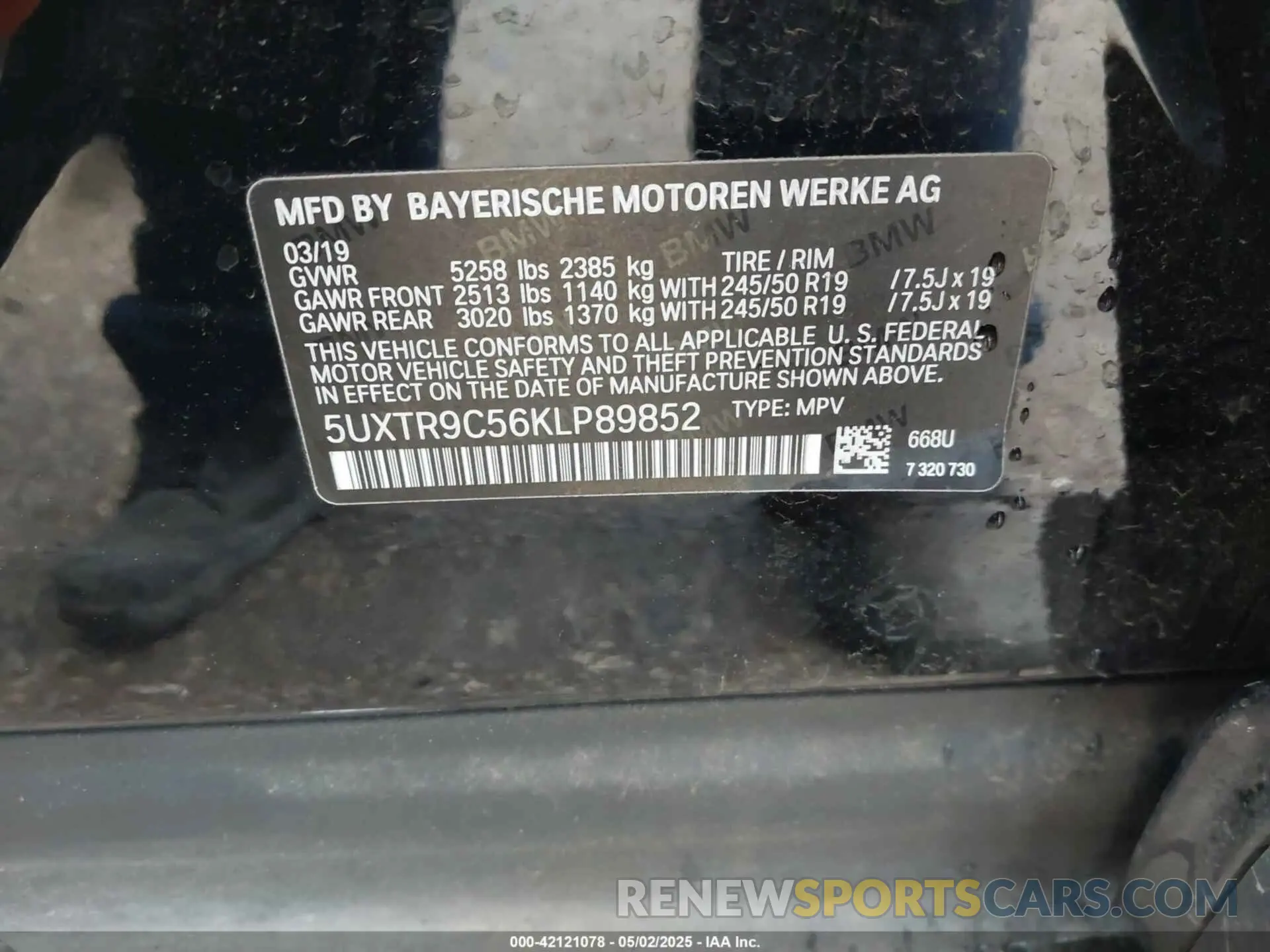 9 Photograph of a damaged car 5UXTR9C56KLP89852 BMW X3 2019