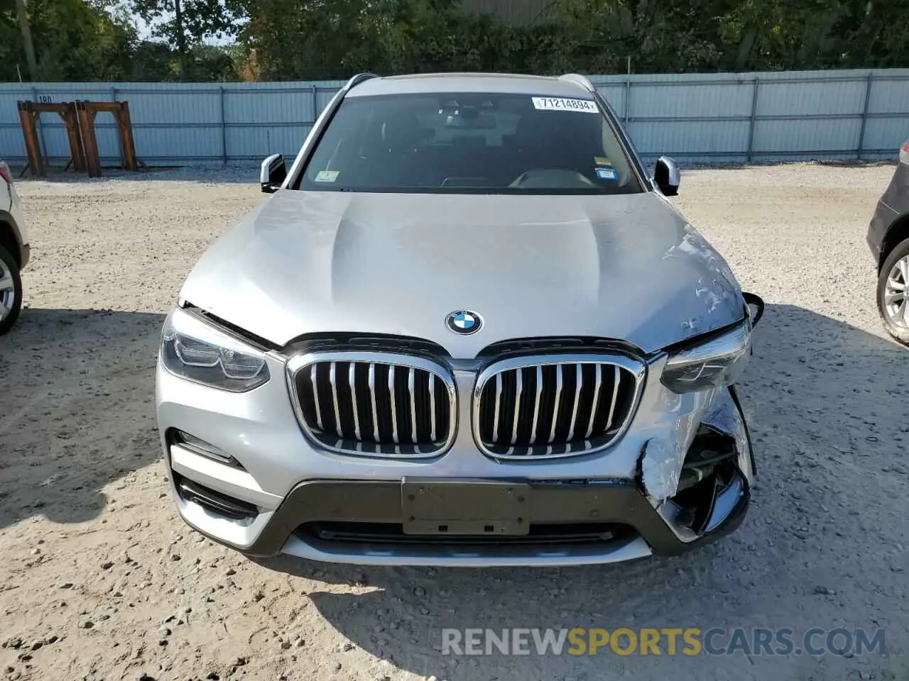 5 Photograph of a damaged car 5UXTR9C56KLP89947 BMW X3 2019