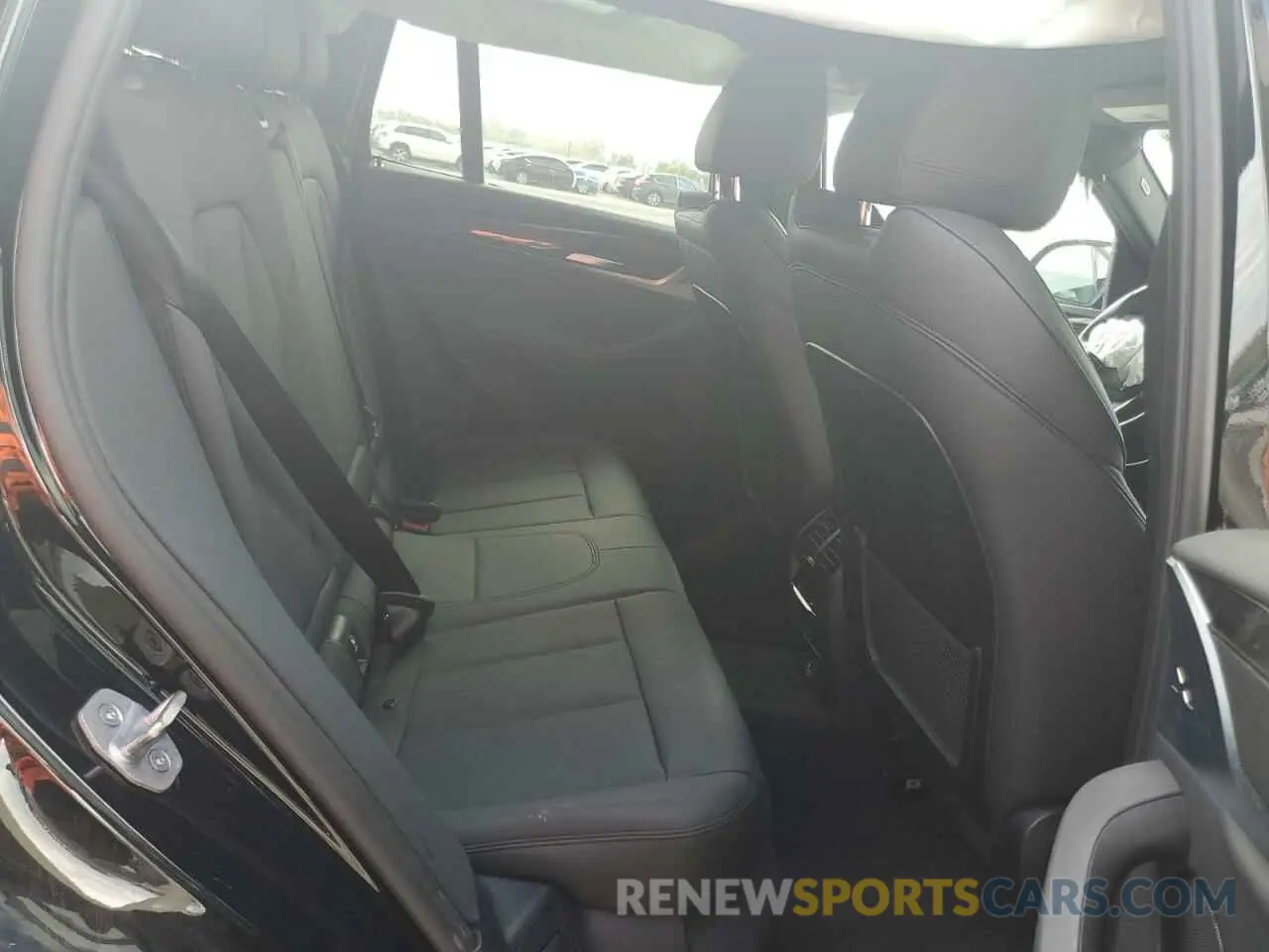 11 Photograph of a damaged car 5UXTR9C56KLP92122 BMW X3 2019