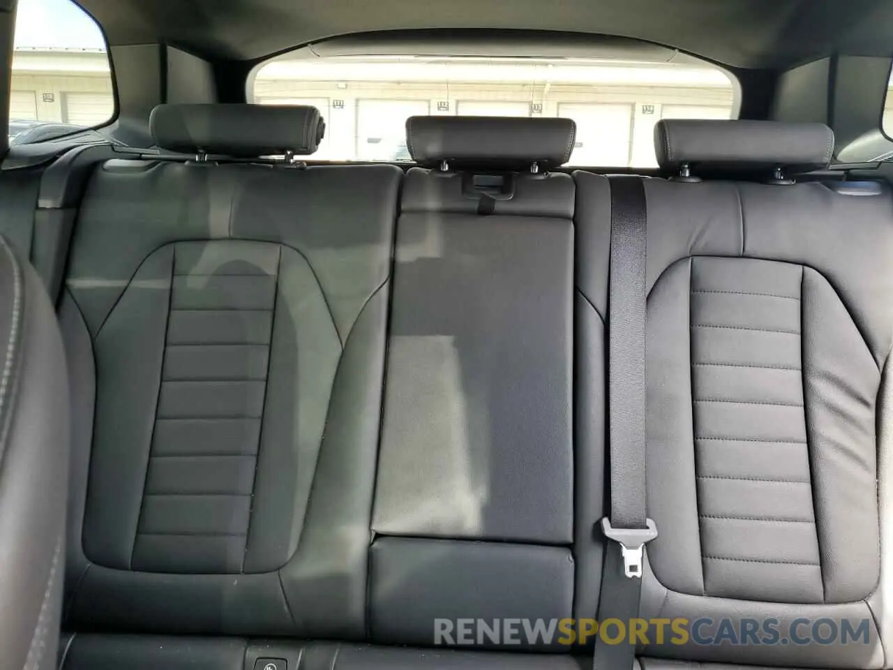 10 Photograph of a damaged car 5UXTR9C56KLR04806 BMW X3 2019