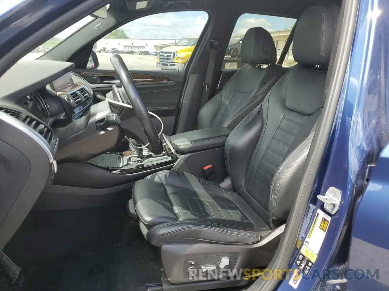 7 Photograph of a damaged car 5UXTR9C56KLR04806 BMW X3 2019