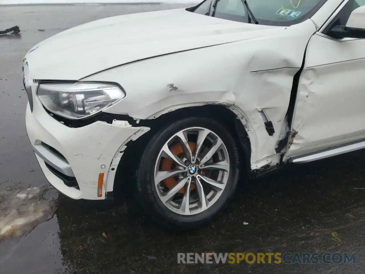 9 Photograph of a damaged car 5UXTR9C56KLR04952 BMW X3 2019