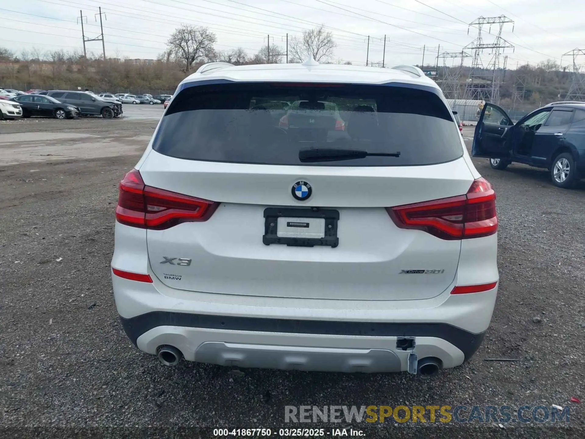16 Photograph of a damaged car 5UXTR9C56KLR07639 BMW X3 2019