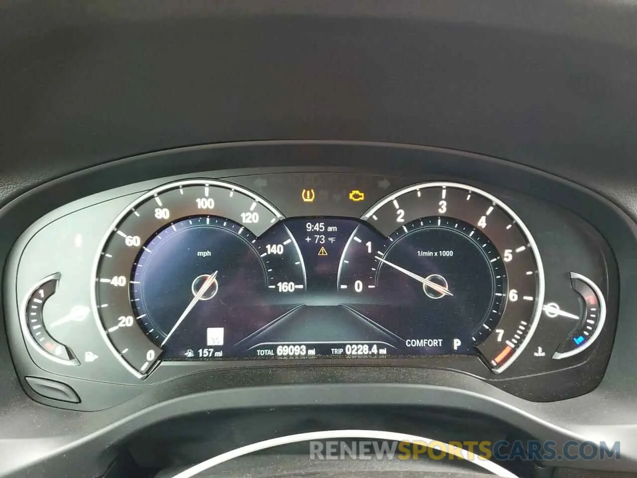 9 Photograph of a damaged car 5UXTR9C56KLR08676 BMW X3 2019