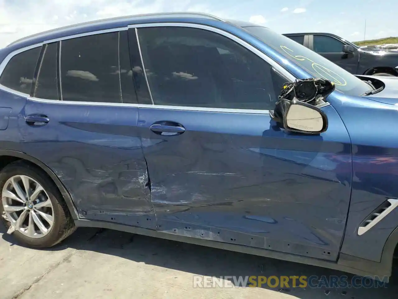 9 Photograph of a damaged car 5UXTR9C57KLD92119 BMW X3 2019