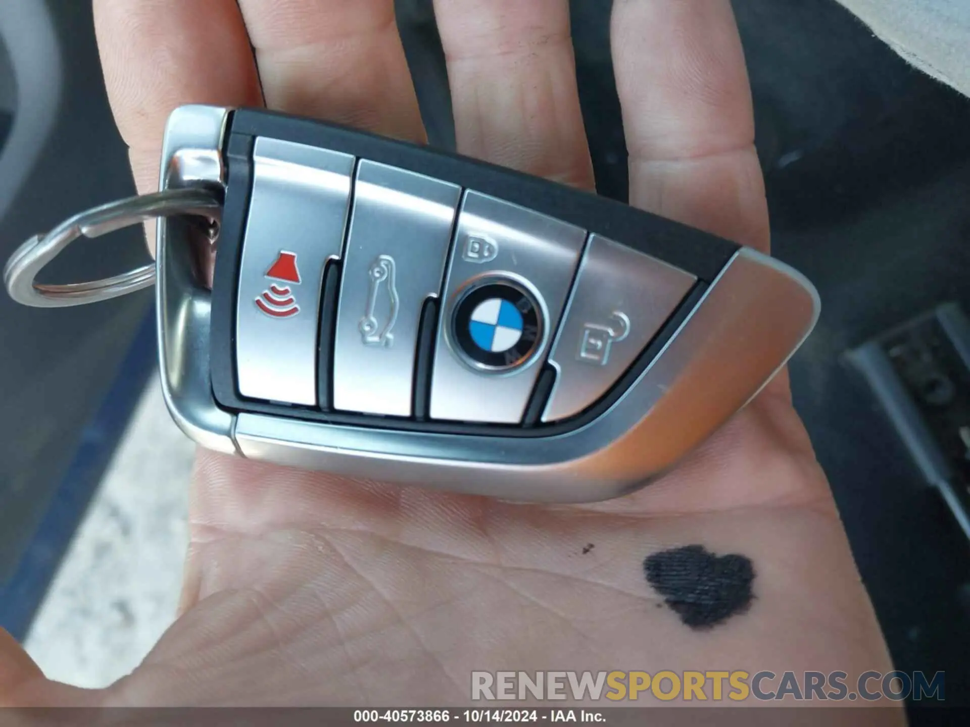 11 Photograph of a damaged car 5UXTR9C57KLD96672 BMW X3 2019