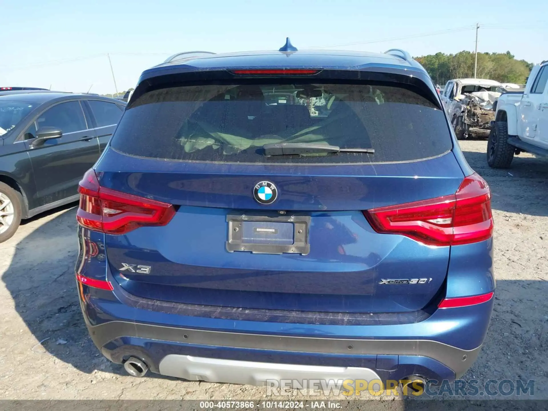 16 Photograph of a damaged car 5UXTR9C57KLD96672 BMW X3 2019