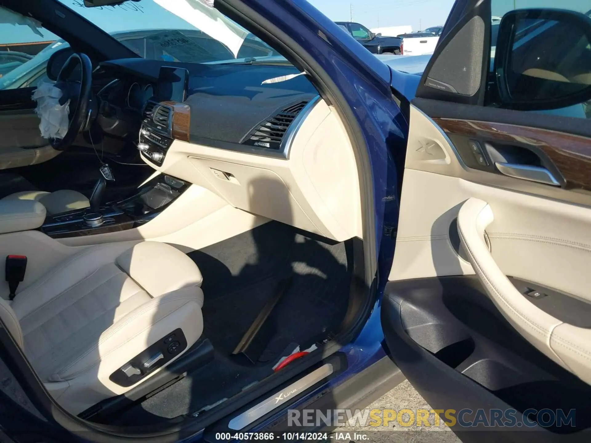 5 Photograph of a damaged car 5UXTR9C57KLD96672 BMW X3 2019
