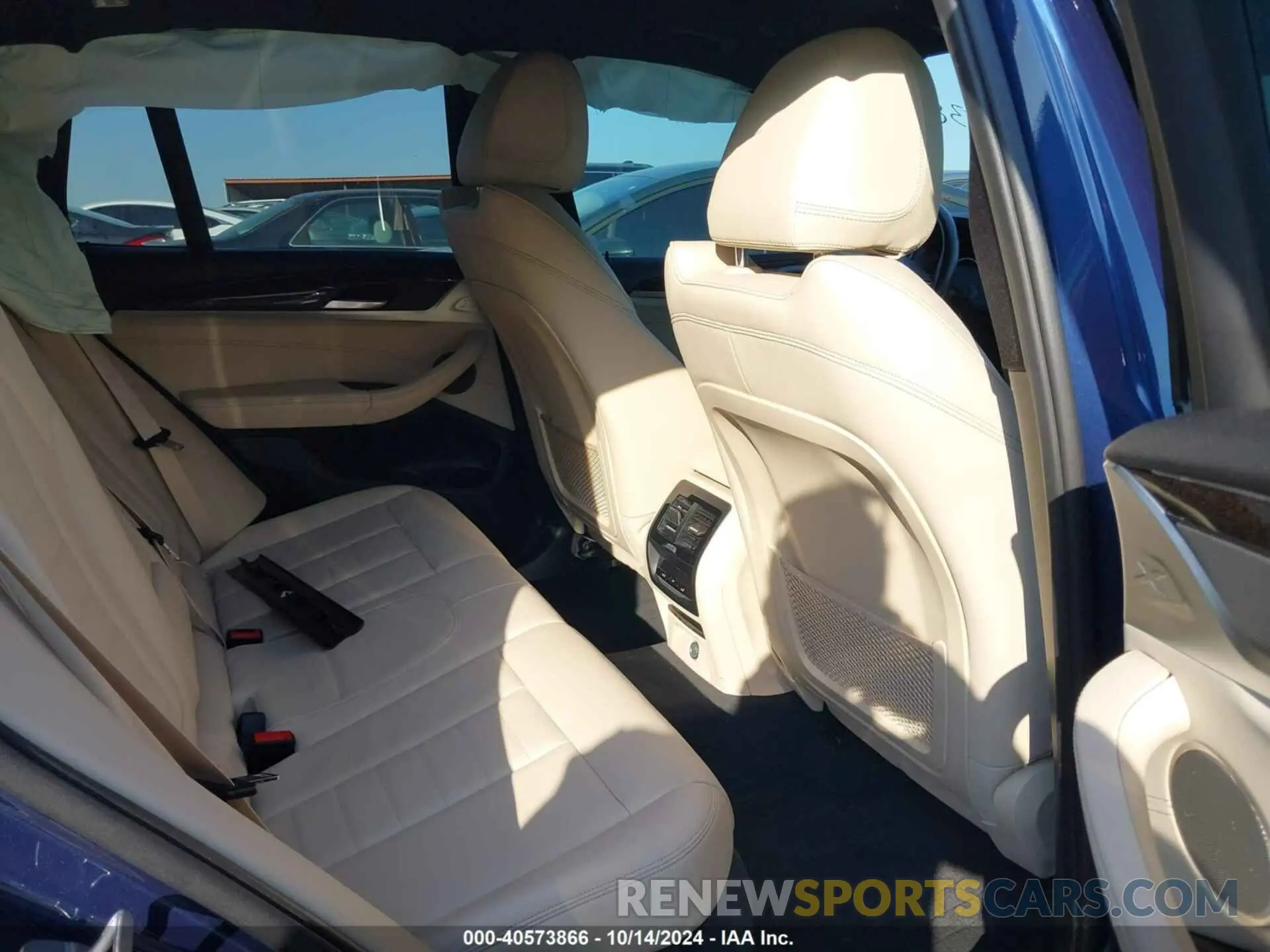 8 Photograph of a damaged car 5UXTR9C57KLD96672 BMW X3 2019