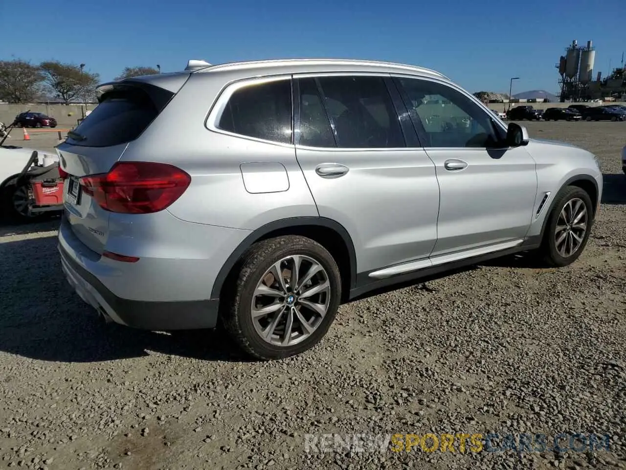 3 Photograph of a damaged car 5UXTR9C57KLE17438 BMW X3 2019