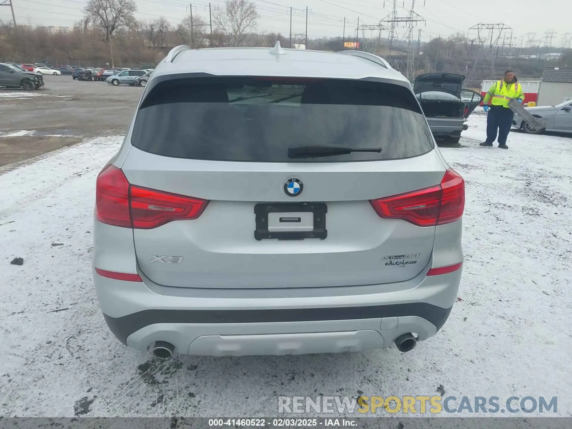 16 Photograph of a damaged car 5UXTR9C57KLP76883 BMW X3 2019