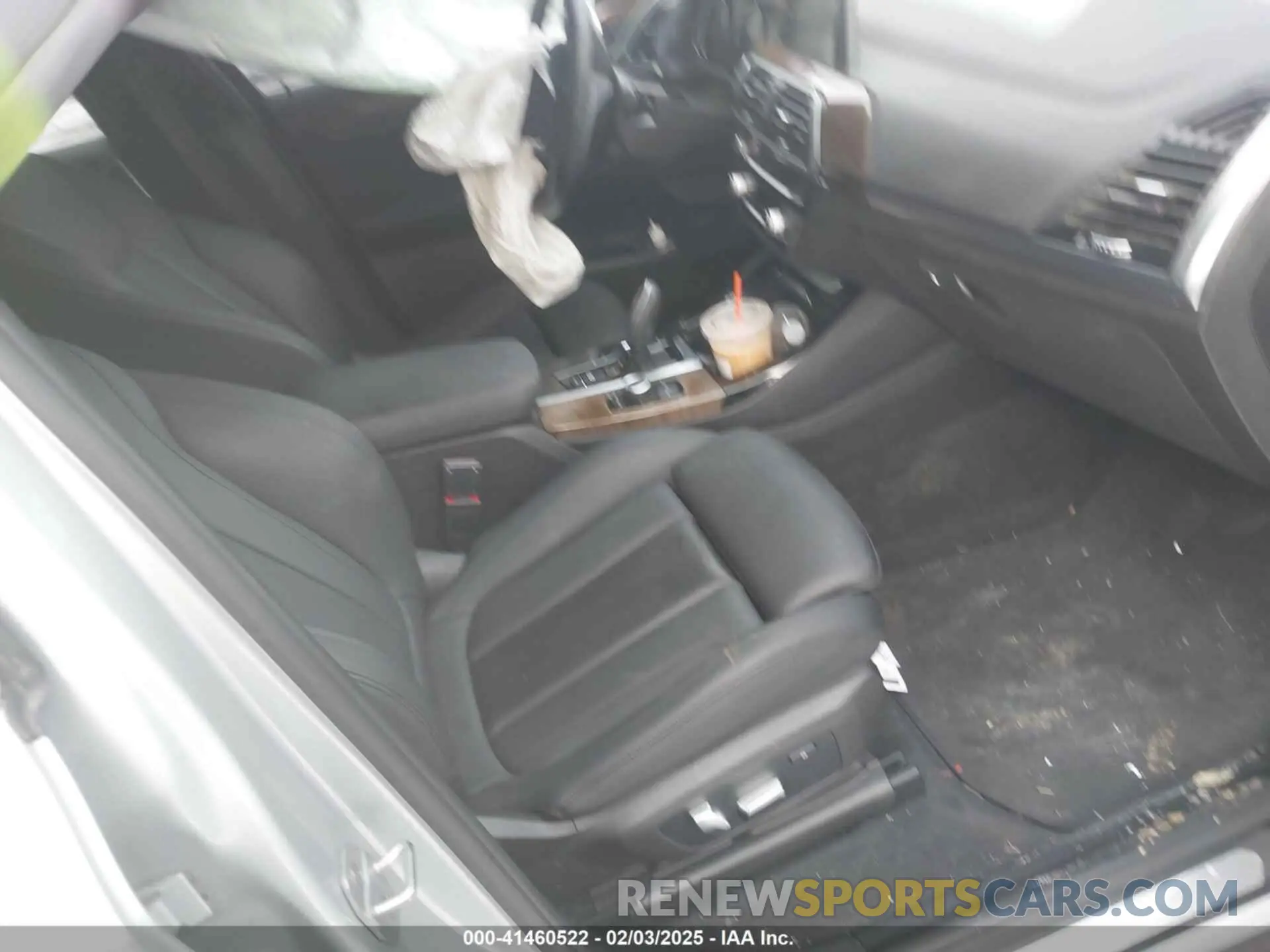 5 Photograph of a damaged car 5UXTR9C57KLP76883 BMW X3 2019