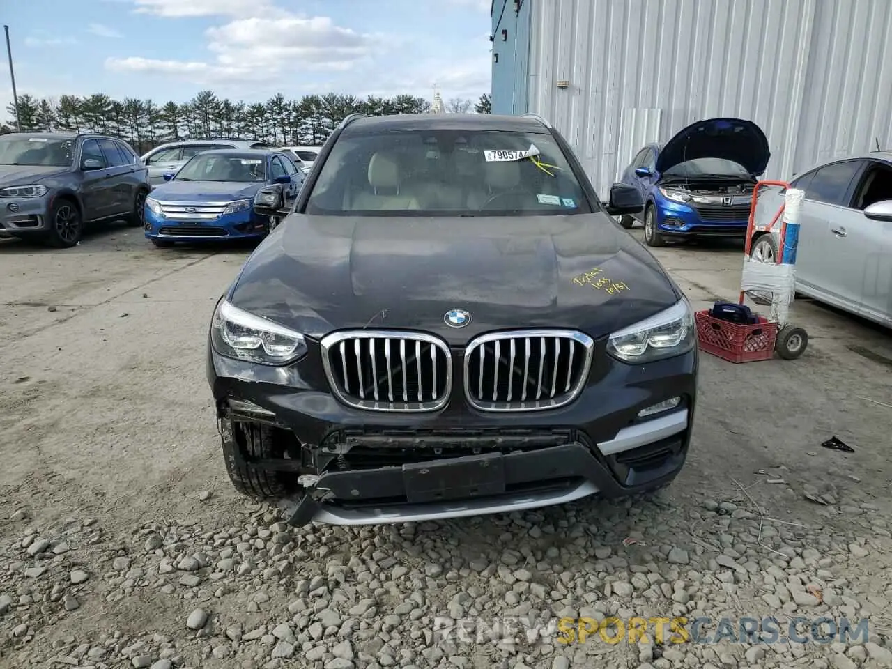 5 Photograph of a damaged car 5UXTR9C57KLP77189 BMW X3 2019