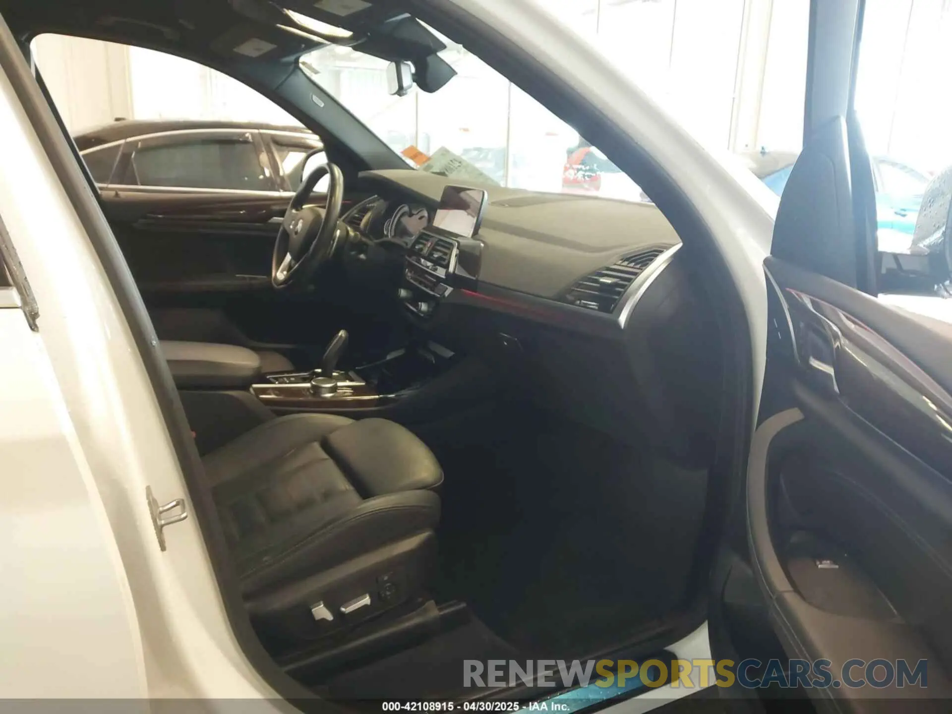 5 Photograph of a damaged car 5UXTR9C57KLP85888 BMW X3 2019