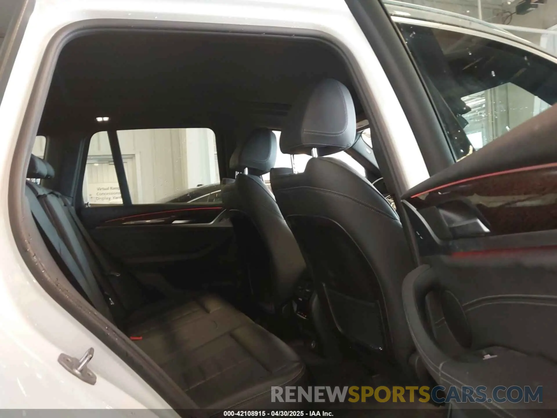 8 Photograph of a damaged car 5UXTR9C57KLP85888 BMW X3 2019