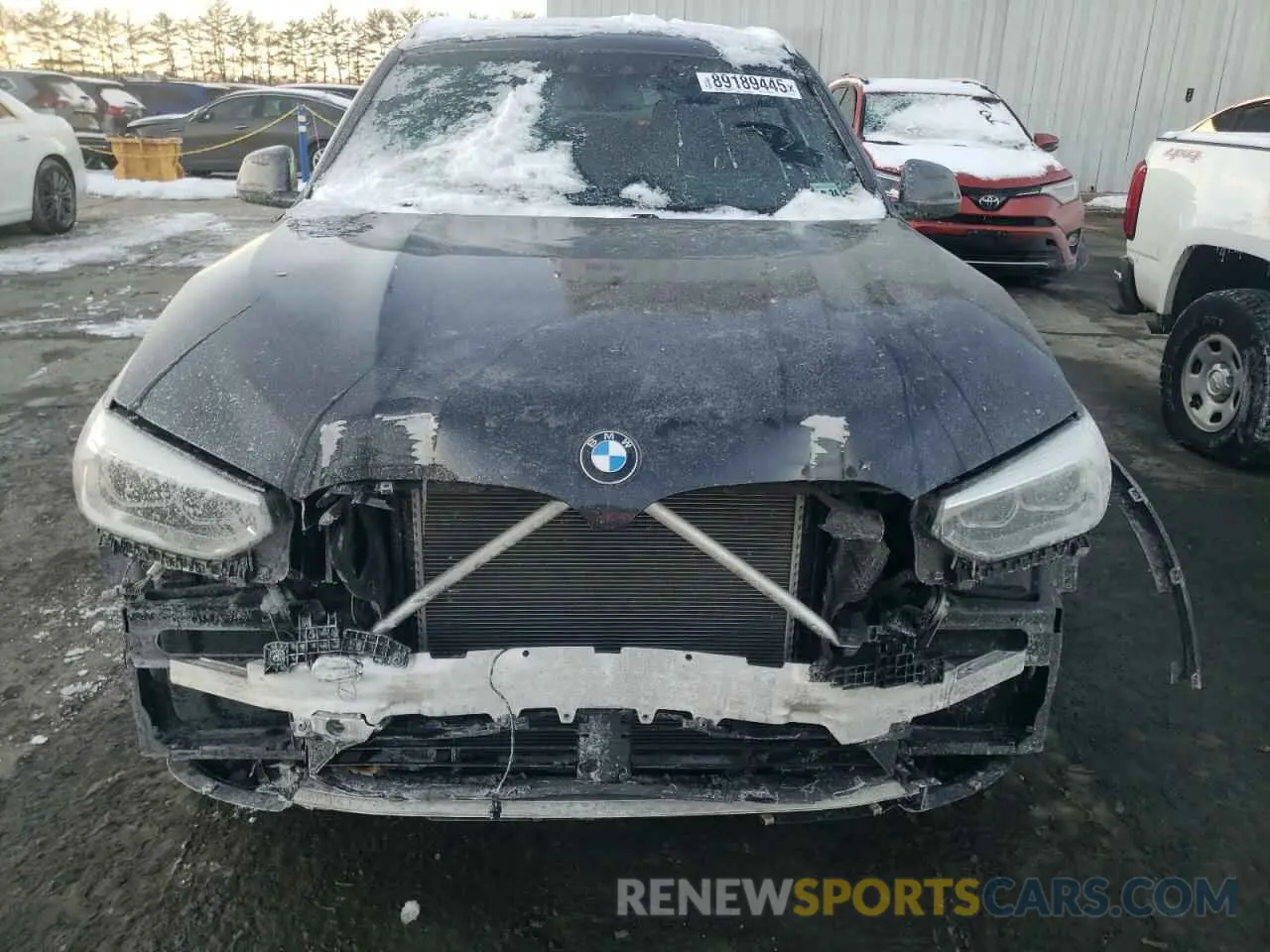 5 Photograph of a damaged car 5UXTR9C57KLP91755 BMW X3 2019