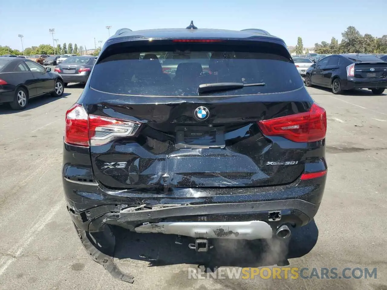 6 Photograph of a damaged car 5UXTR9C57KLP93604 BMW X3 2019