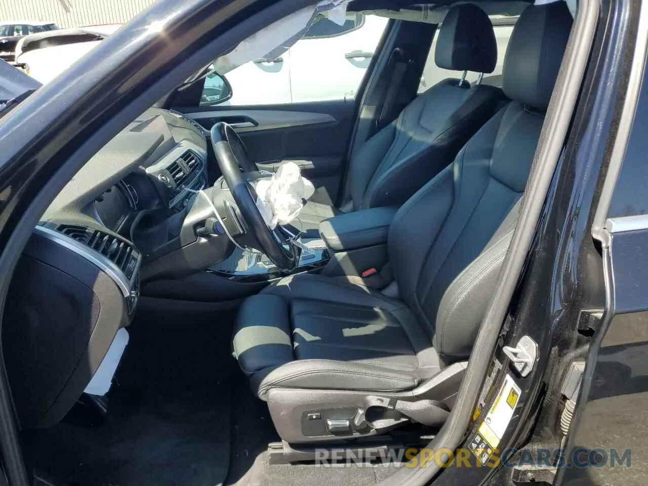 7 Photograph of a damaged car 5UXTR9C57KLP97717 BMW X3 2019