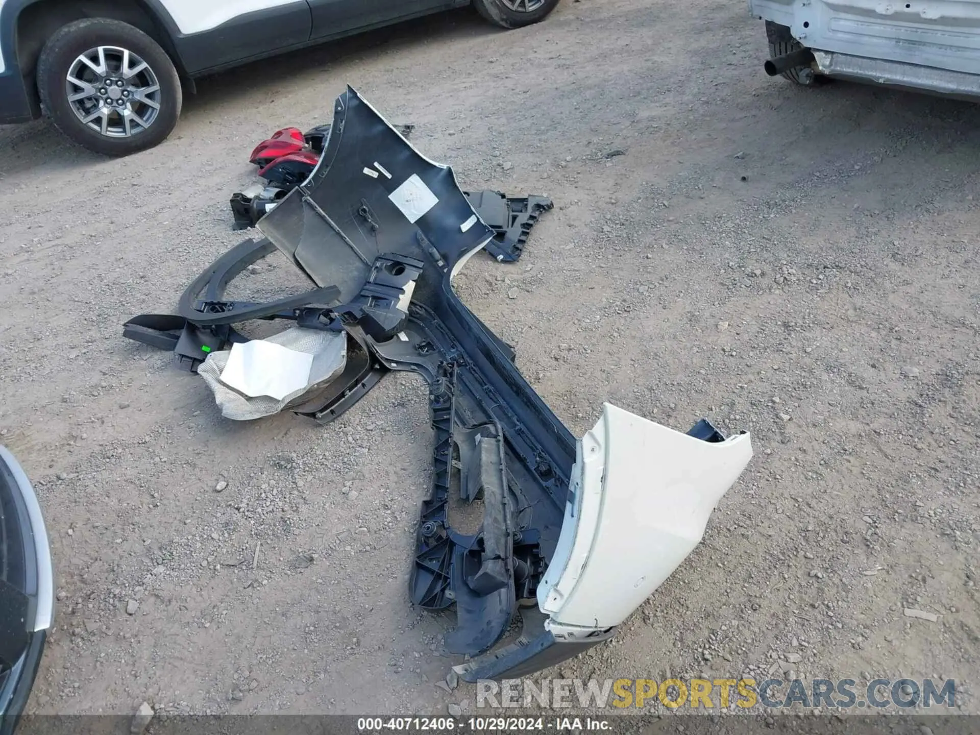 12 Photograph of a damaged car 5UXTR9C57KLR10727 BMW X3 2019