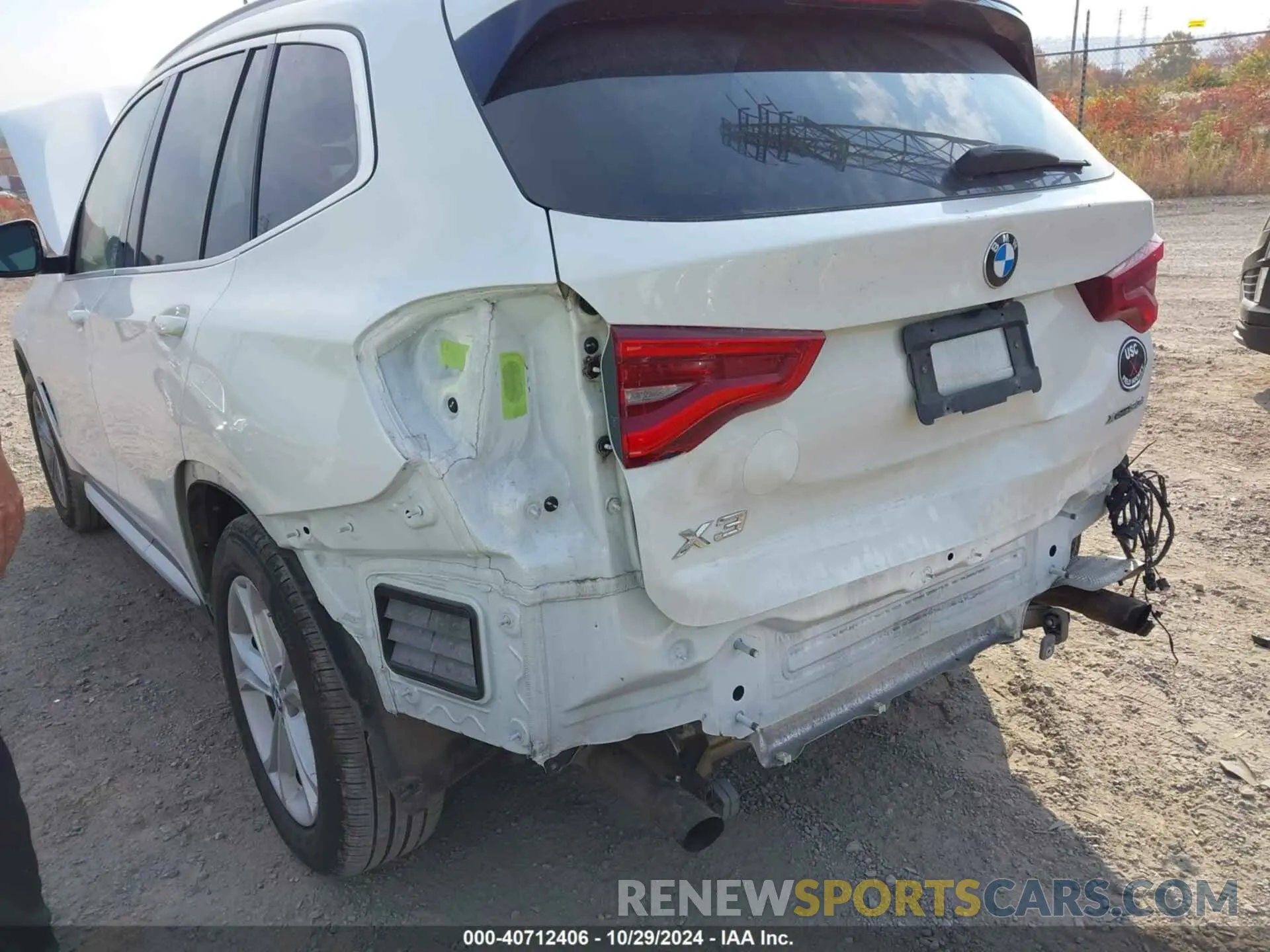 6 Photograph of a damaged car 5UXTR9C57KLR10727 BMW X3 2019