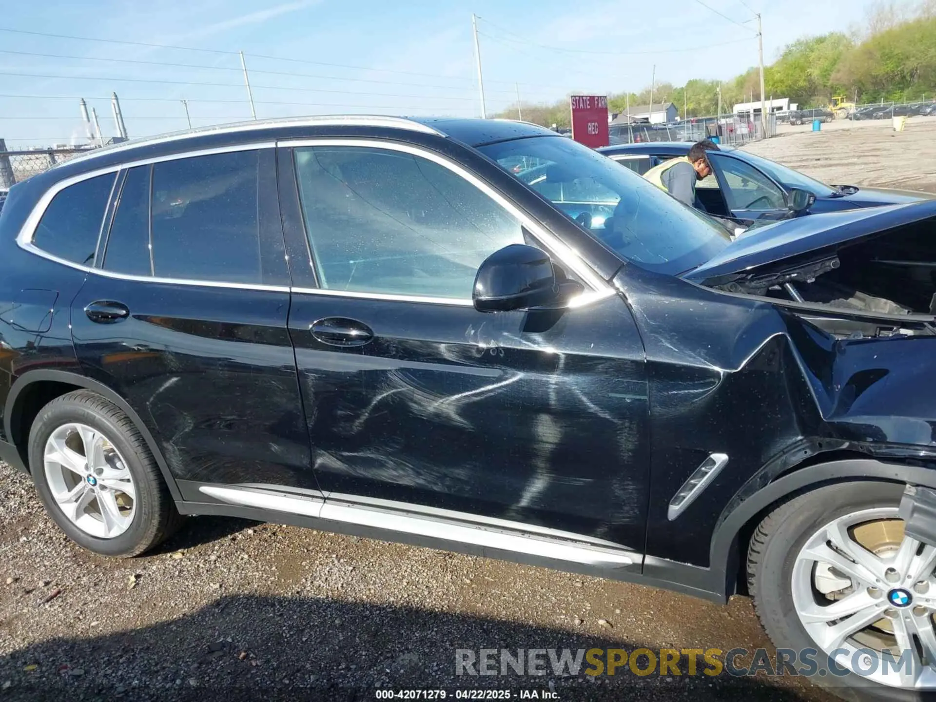 13 Photograph of a damaged car 5UXTR9C58KLD92243 BMW X3 2019