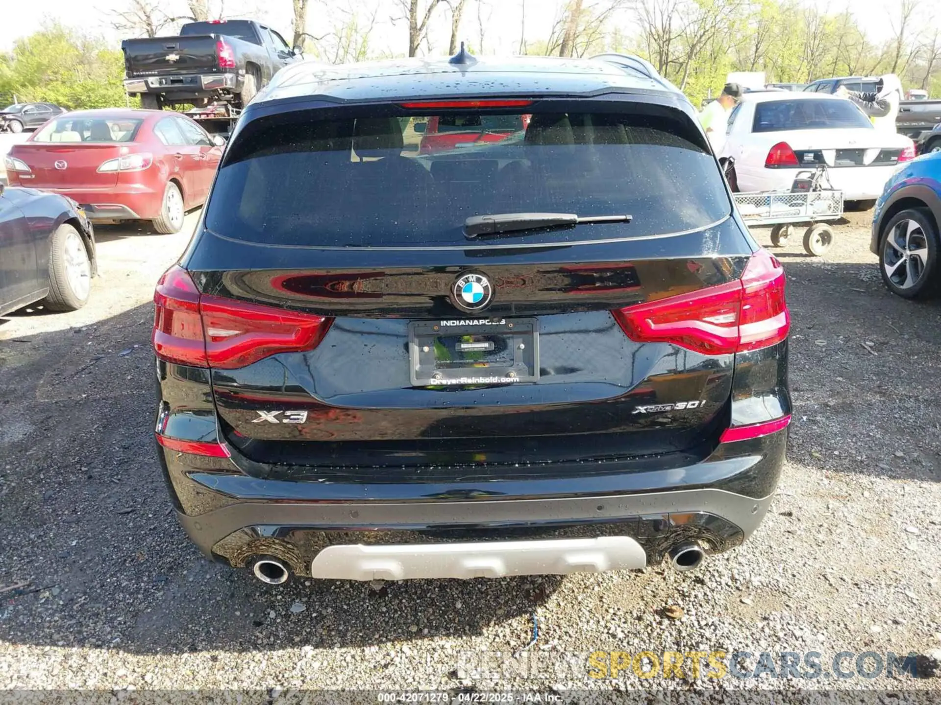 16 Photograph of a damaged car 5UXTR9C58KLD92243 BMW X3 2019
