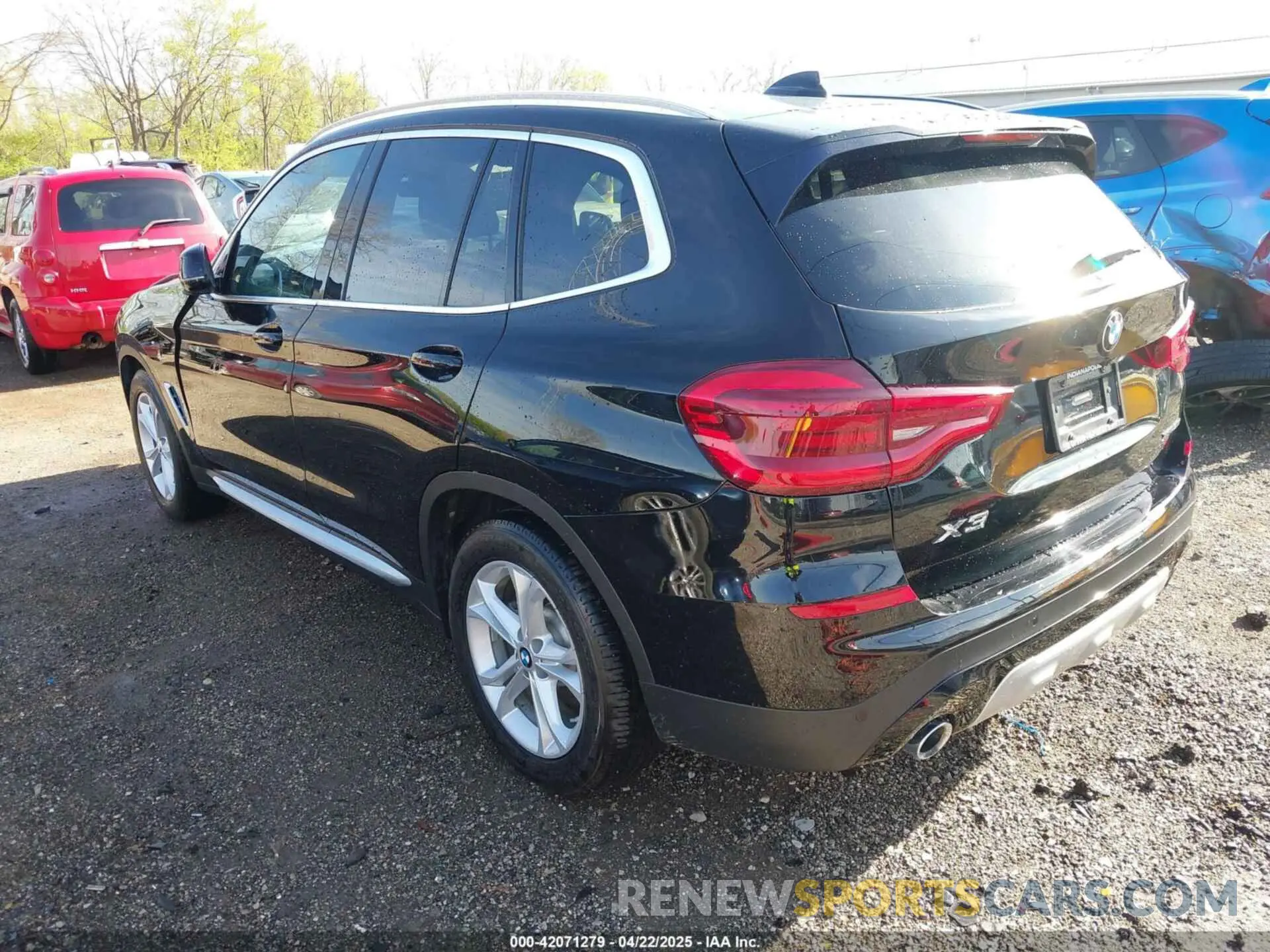 3 Photograph of a damaged car 5UXTR9C58KLD92243 BMW X3 2019