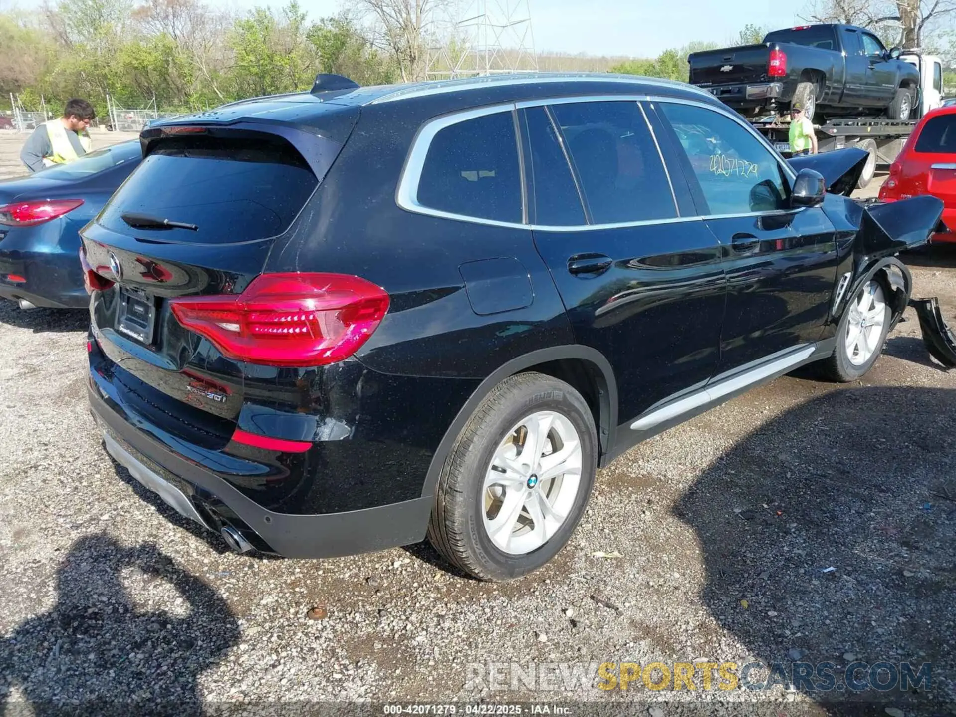 4 Photograph of a damaged car 5UXTR9C58KLD92243 BMW X3 2019