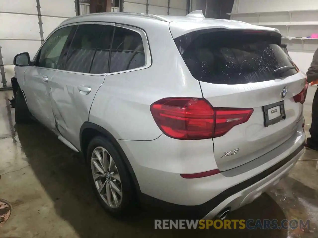 3 Photograph of a damaged car 5UXTR9C58KLE17495 BMW X3 2019