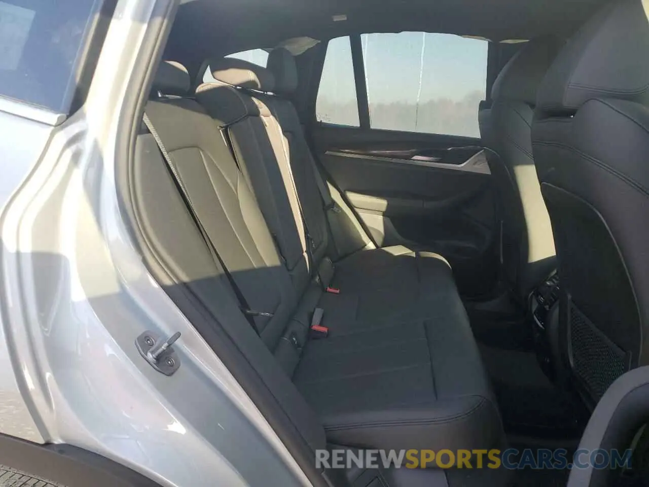 11 Photograph of a damaged car 5UXTR9C58KLE17657 BMW X3 2019