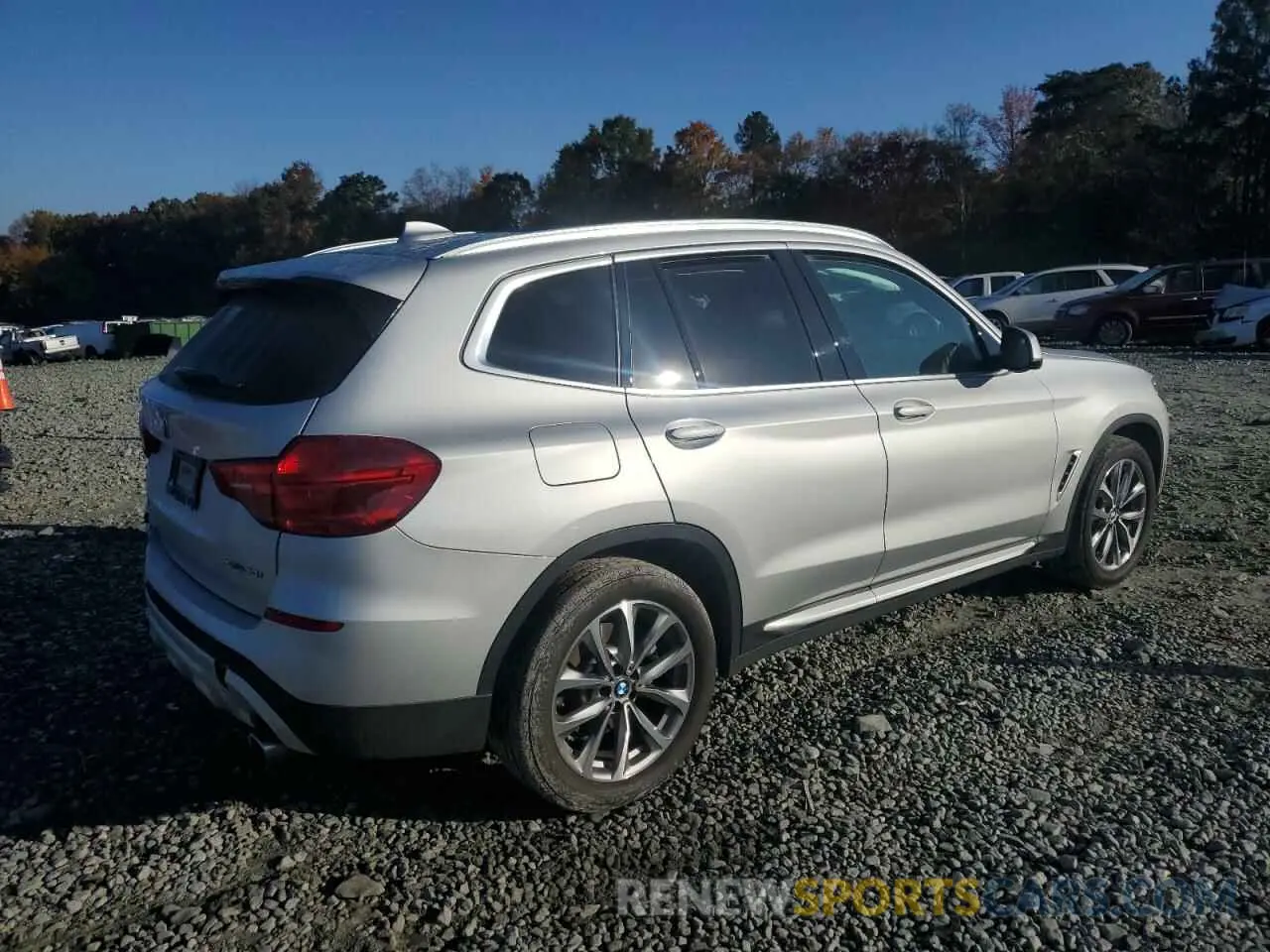 3 Photograph of a damaged car 5UXTR9C58KLE17657 BMW X3 2019