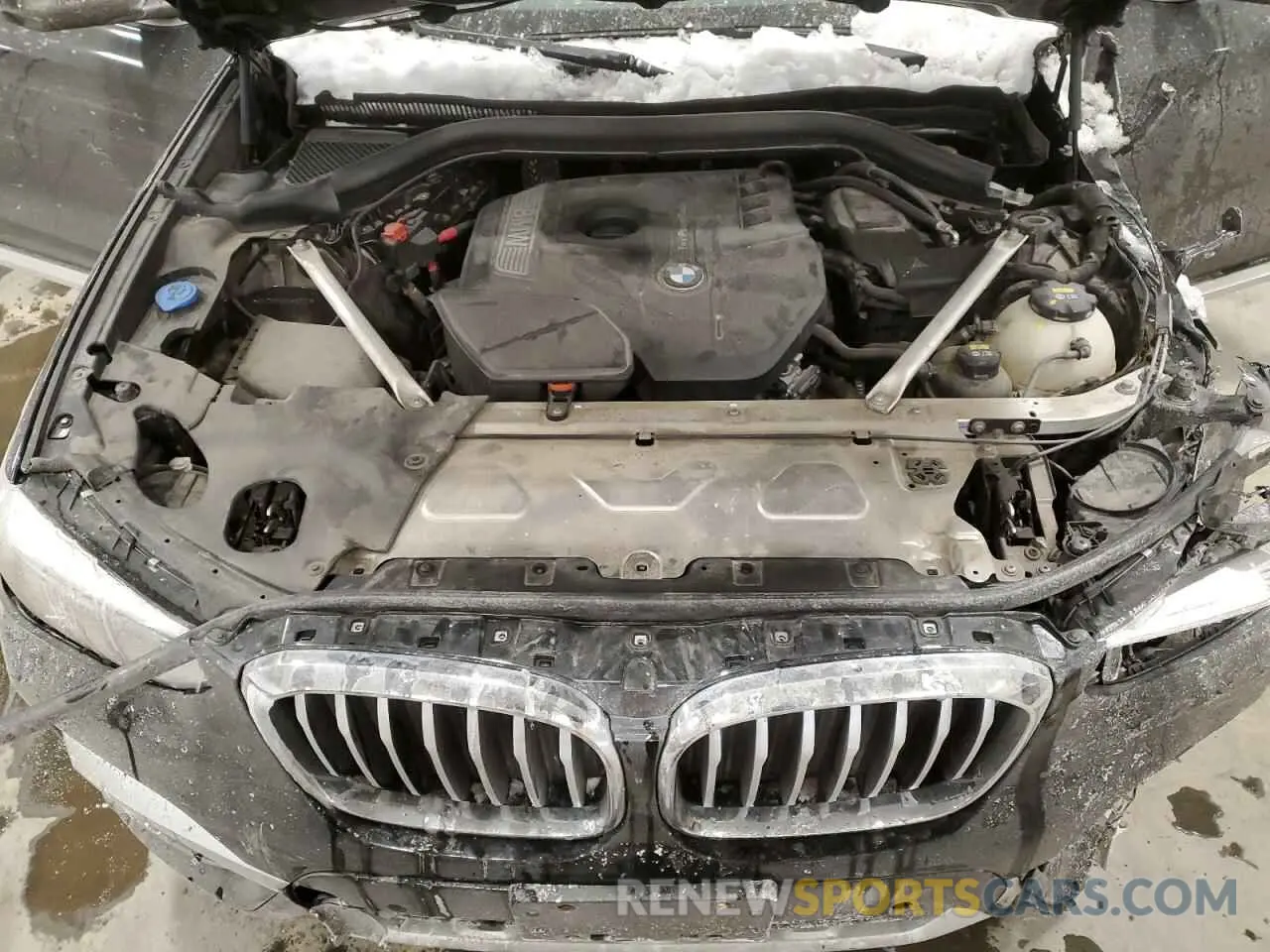 12 Photograph of a damaged car 5UXTR9C58KLP81722 BMW X3 2019