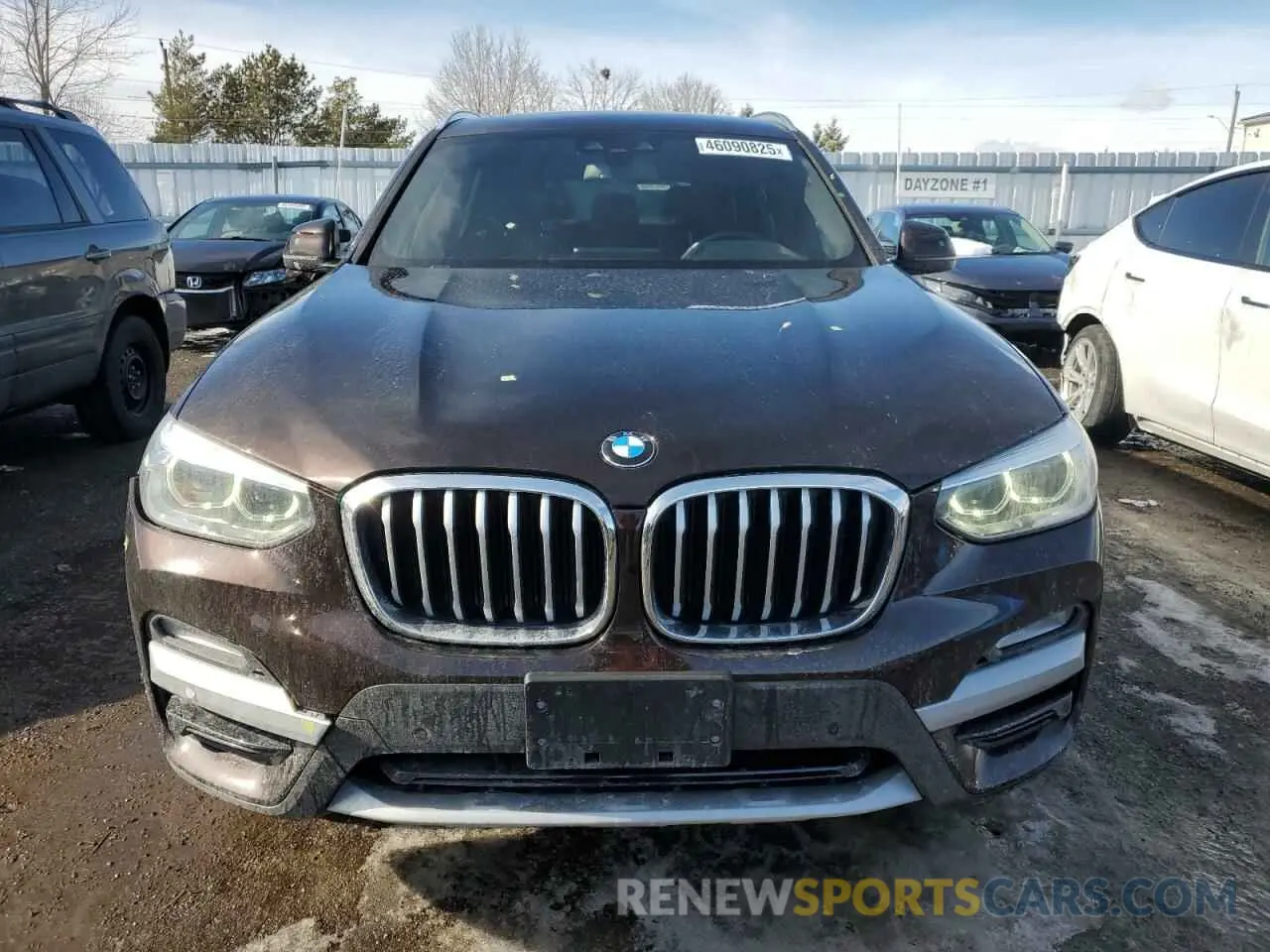 5 Photograph of a damaged car 5UXTR9C58KLP83549 BMW X3 2019