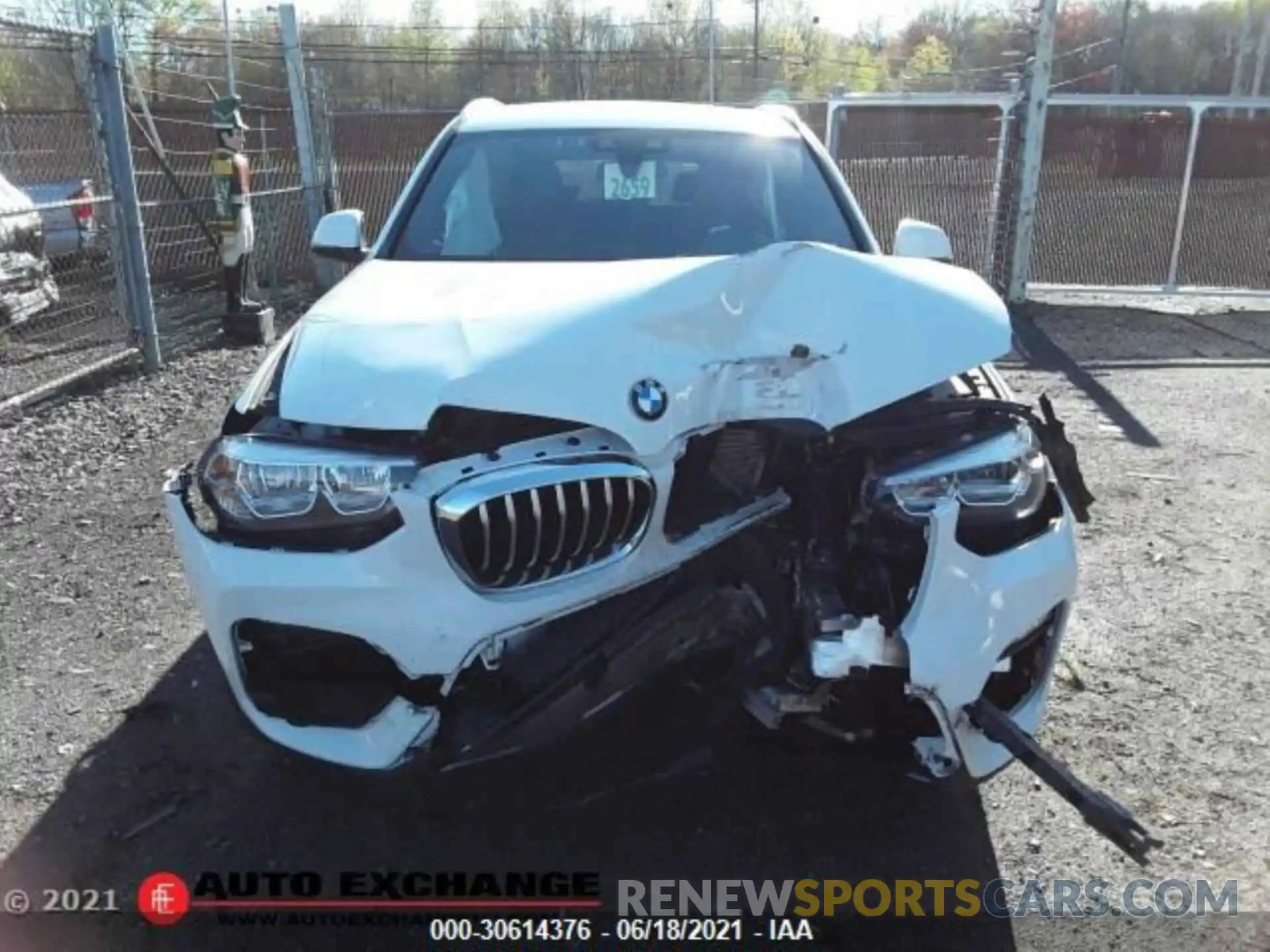 3 Photograph of a damaged car 5UXTR9C58KLP88444 BMW X3 2019