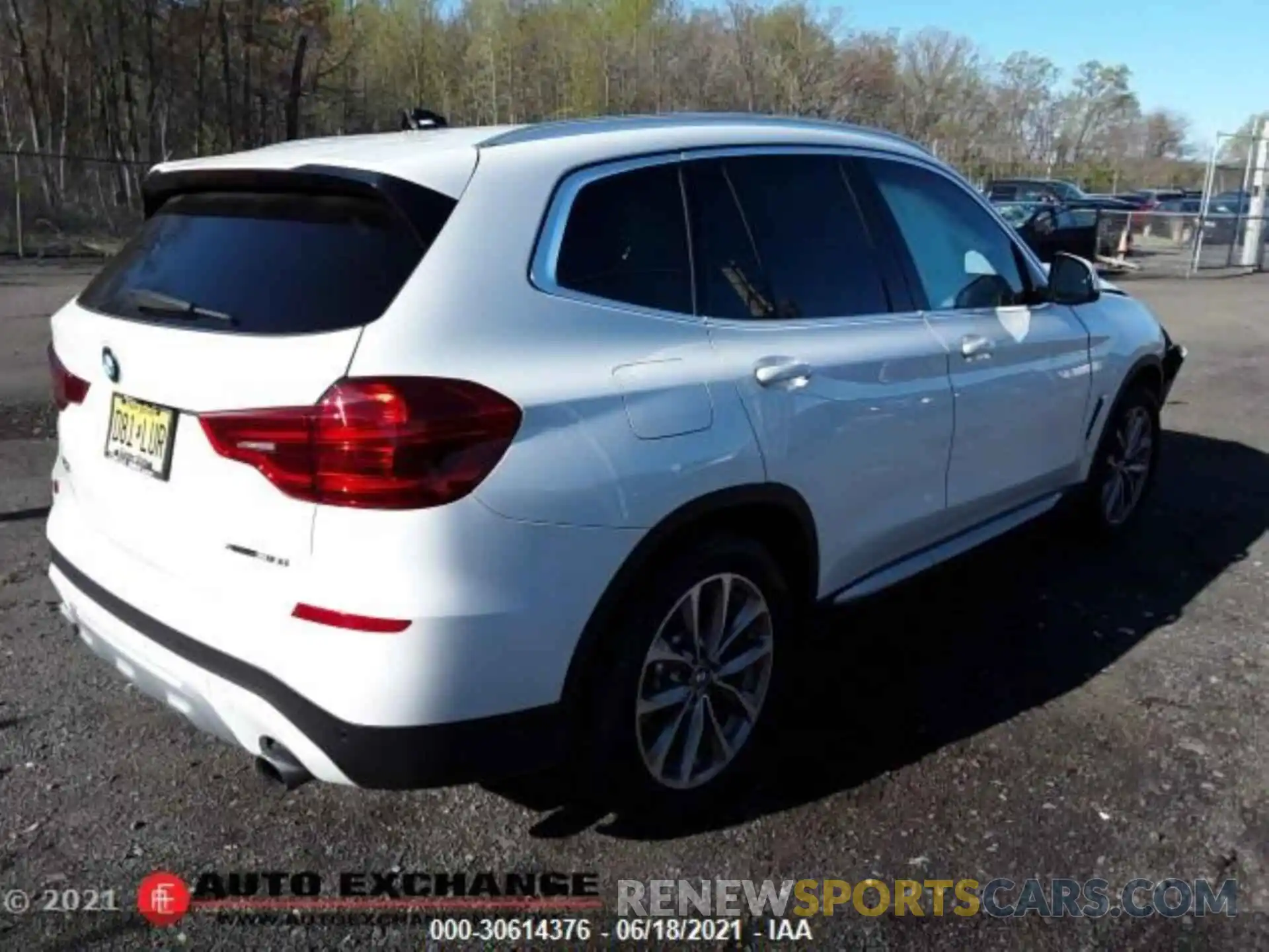 5 Photograph of a damaged car 5UXTR9C58KLP88444 BMW X3 2019