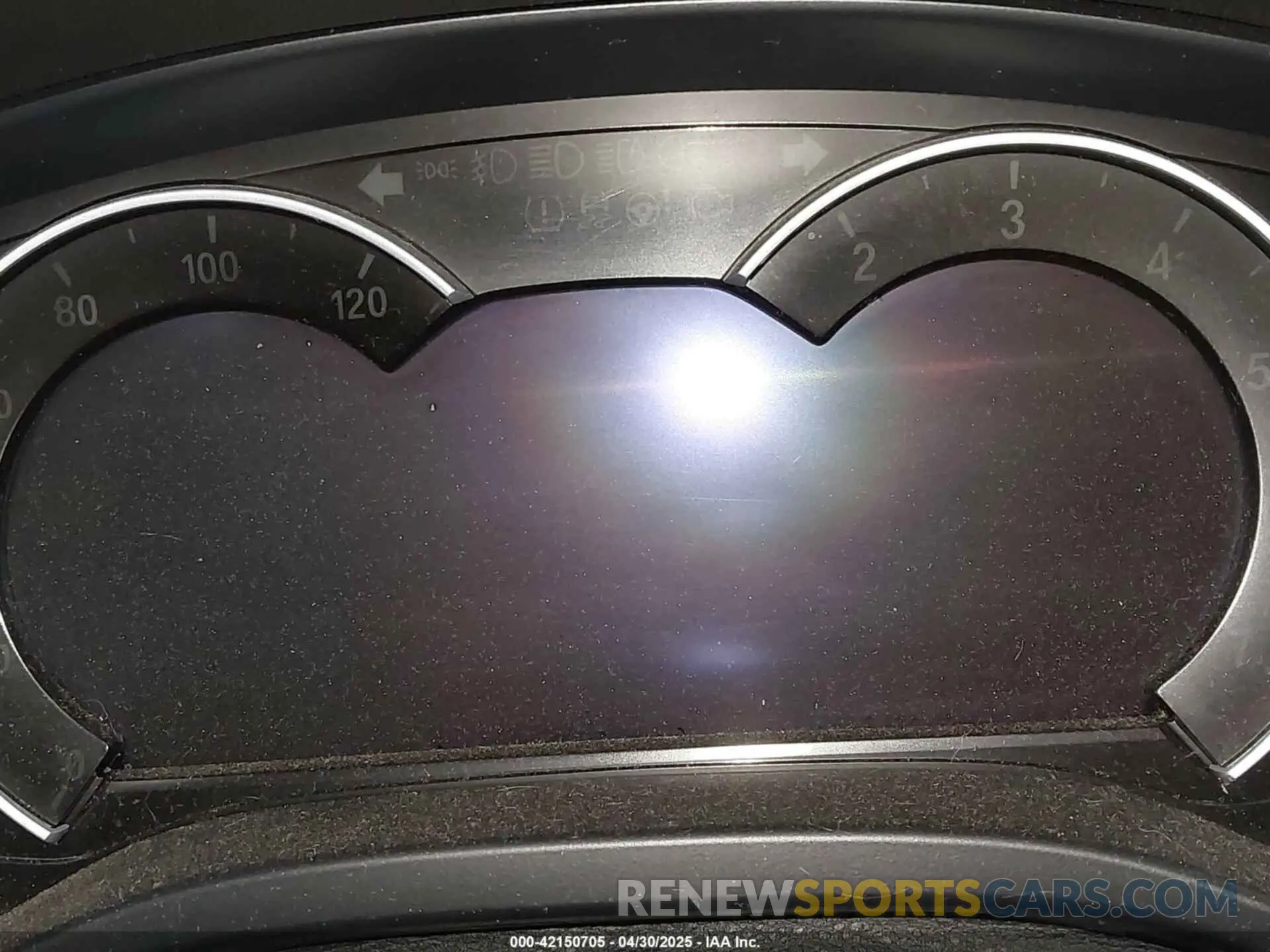 14 Photograph of a damaged car 5UXTR9C58KLP91960 BMW X3 2019