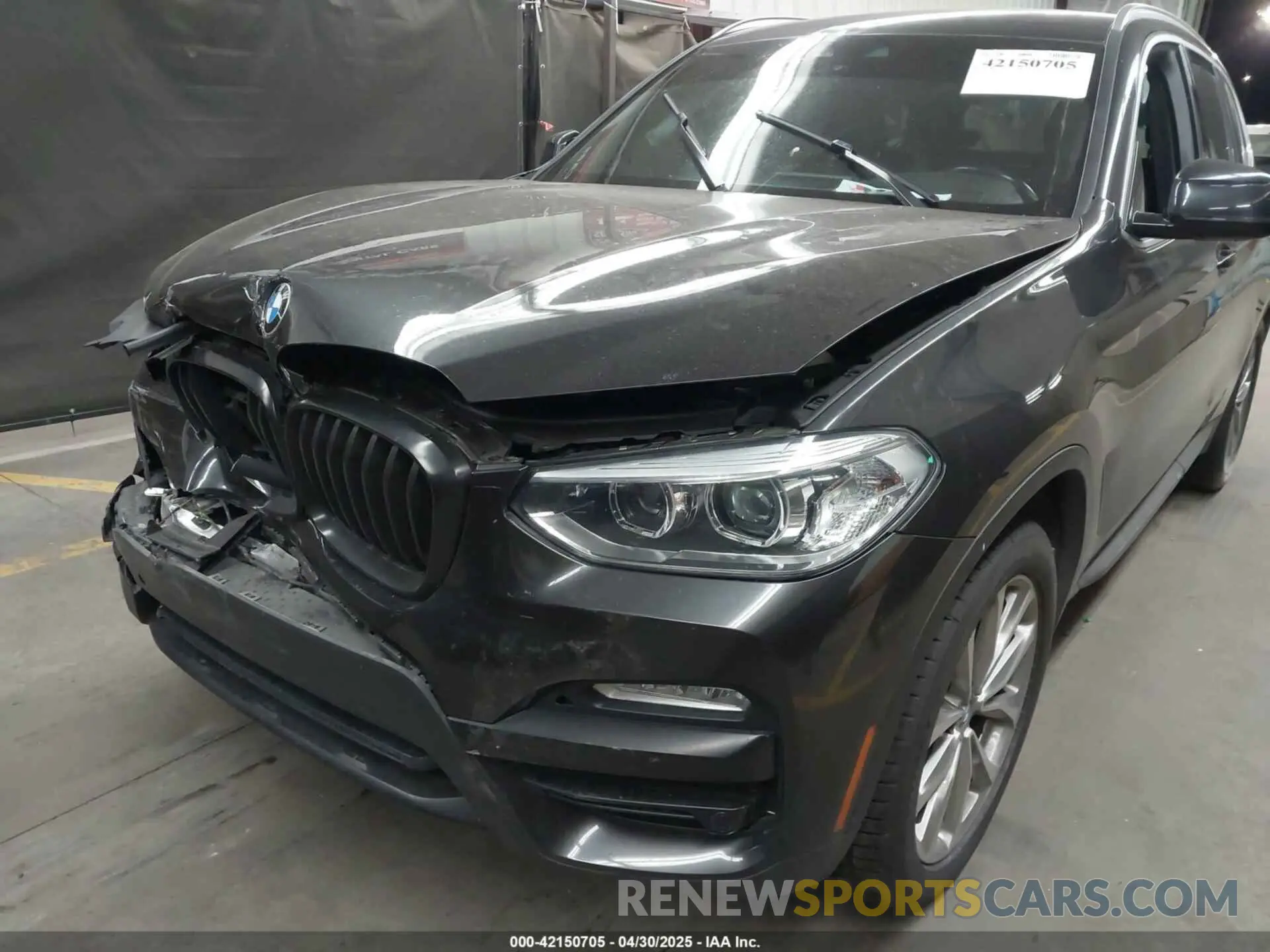 6 Photograph of a damaged car 5UXTR9C58KLP91960 BMW X3 2019