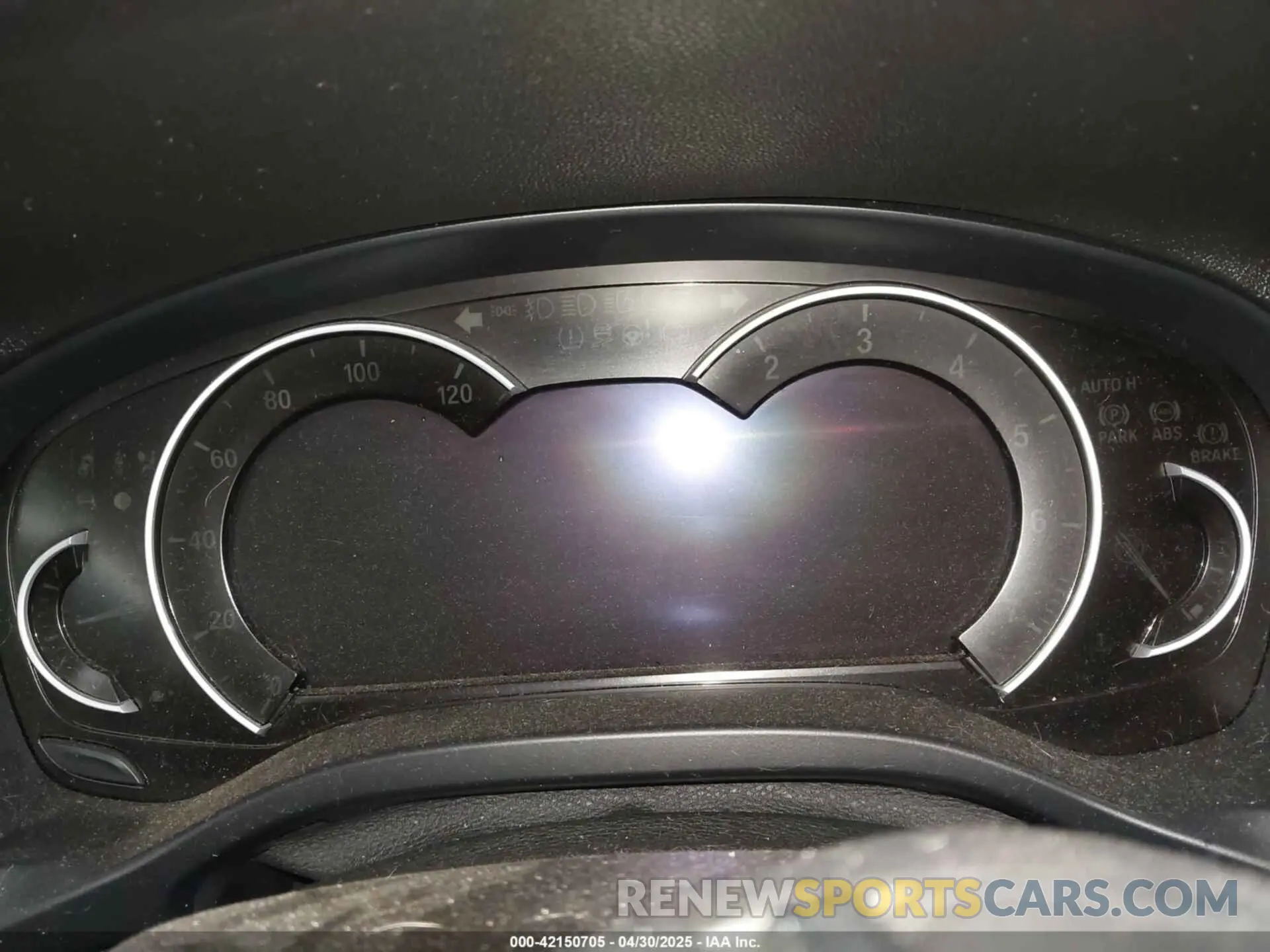 7 Photograph of a damaged car 5UXTR9C58KLP91960 BMW X3 2019