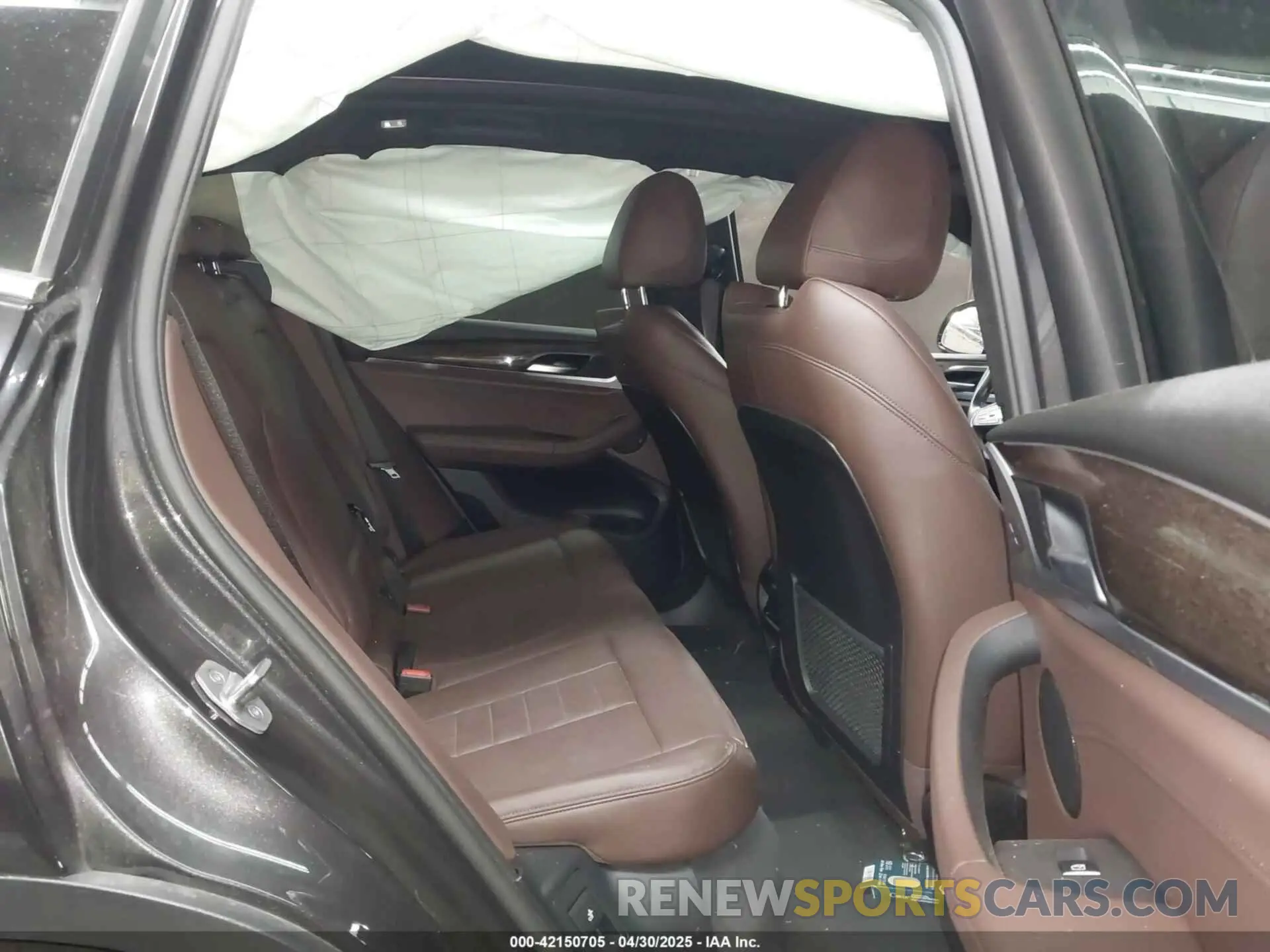 8 Photograph of a damaged car 5UXTR9C58KLP91960 BMW X3 2019