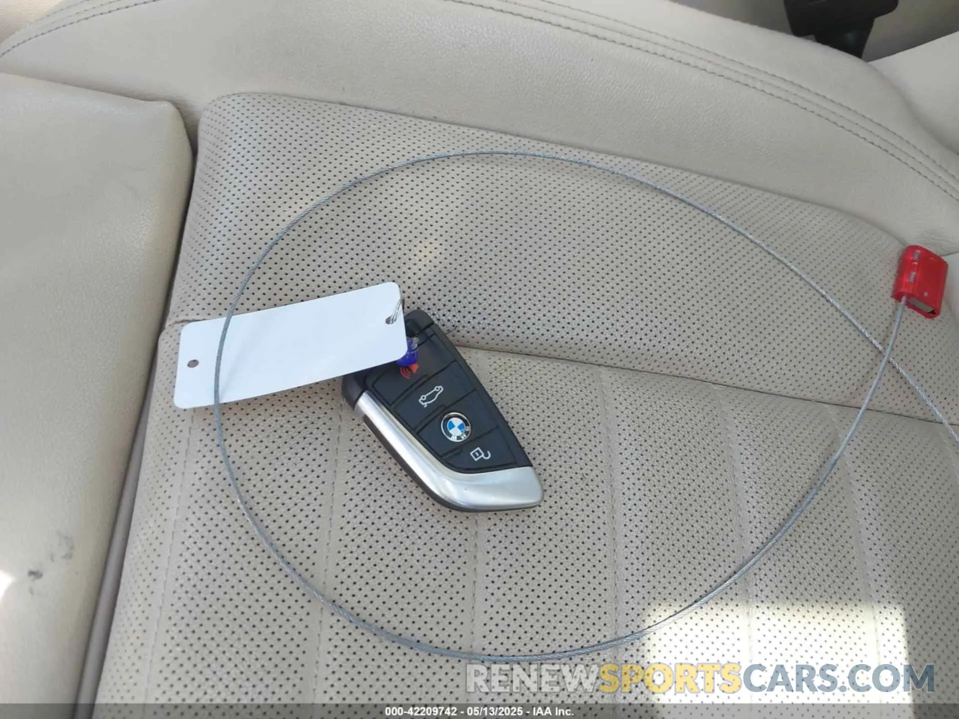 11 Photograph of a damaged car 5UXTR9C59KLD93739 BMW X3 2019