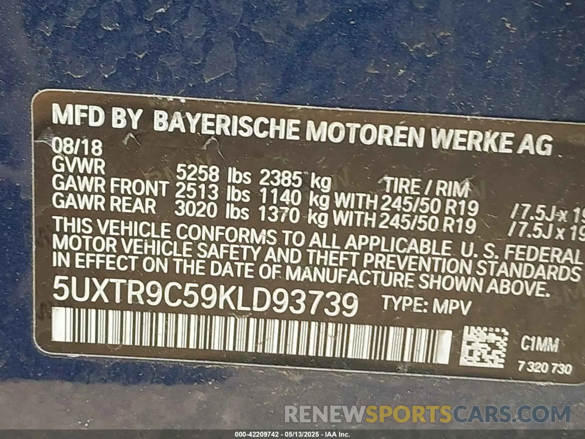 9 Photograph of a damaged car 5UXTR9C59KLD93739 BMW X3 2019