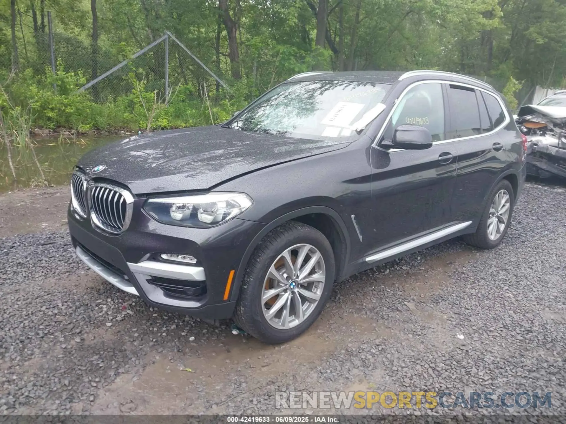 2 Photograph of a damaged car 5UXTR9C59KLE13195 BMW X3 2019