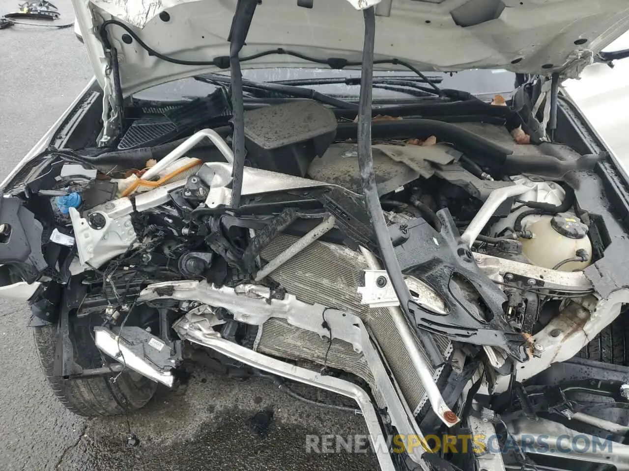 12 Photograph of a damaged car 5UXTR9C59KLE18316 BMW X3 2019